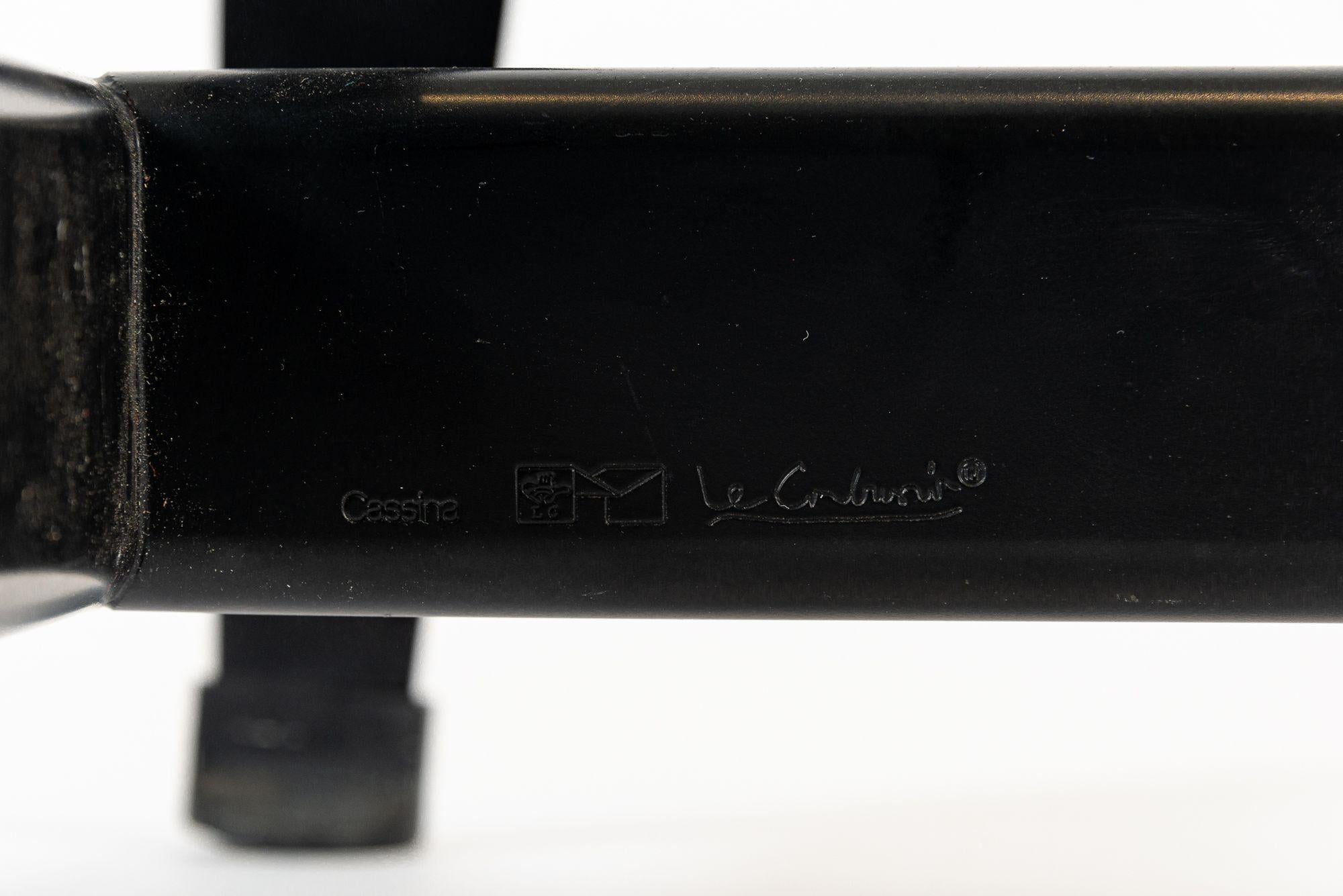 Cassina LC4 Black Leather Chaise Lounge Chair by Le Corbusier 2006 For Sale 6