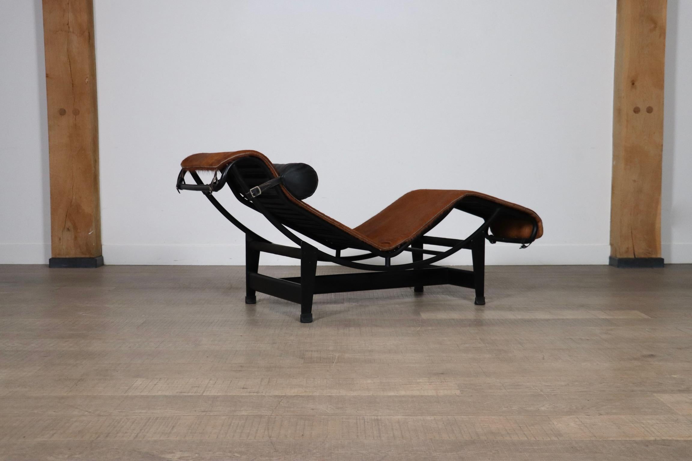 Cassina LC4 Chaise Longue In Ponyskin By Le Corbusier, Charlotte Perriand 7