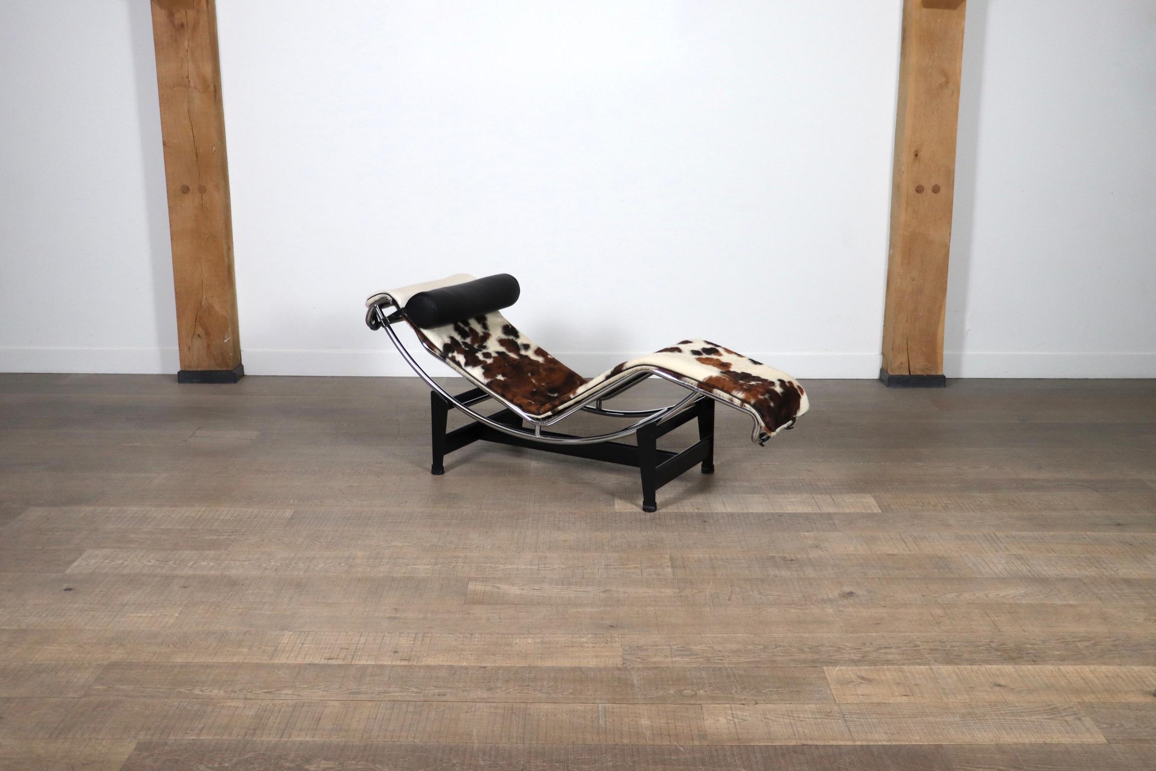 Late 20th Century Cassina LC4 Chaise Longue In Ponyskin By Le Corbusier, Charlotte Perriand