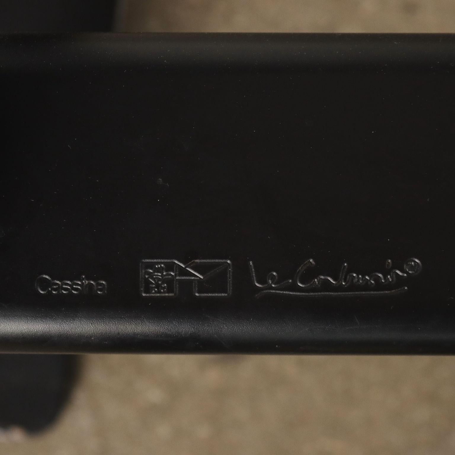Cuir Chaise longue Cassina LC4 en cuir, Italie, années 1980 en vente