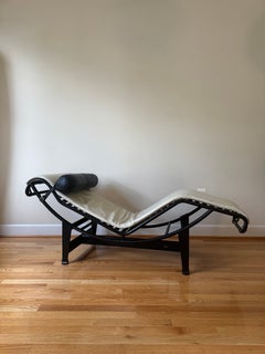 Cassina LC4 Chaise Lounge by Le Corbusier, Jeanneret, Perriand