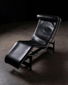 Cassina LC4 Chaise Lounge by Le Corbusier, Pierre Jeanneret & Charlotte Perriand