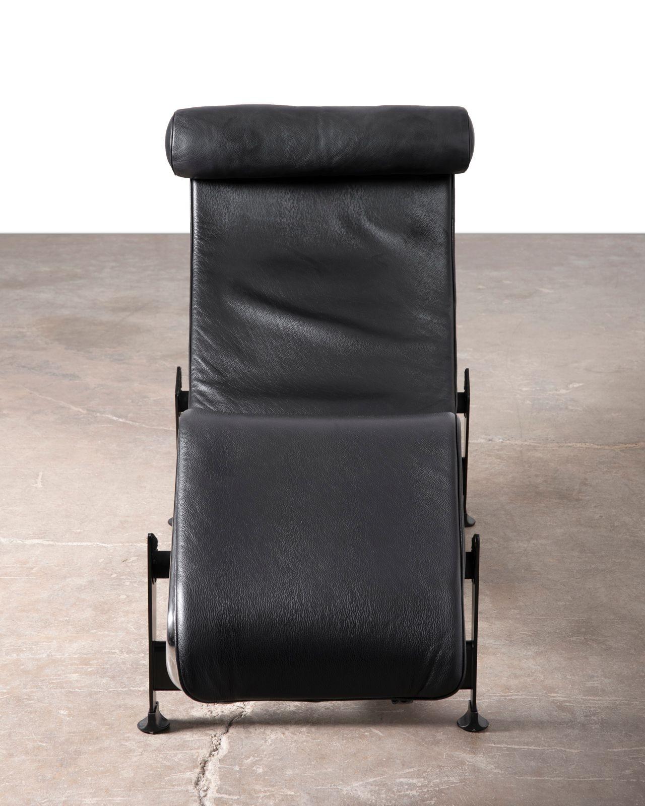 Tumbona Cassina LC4 de Le Corbusier, Pierre Jeanneret y Charlotte Perriand siglo XX en venta