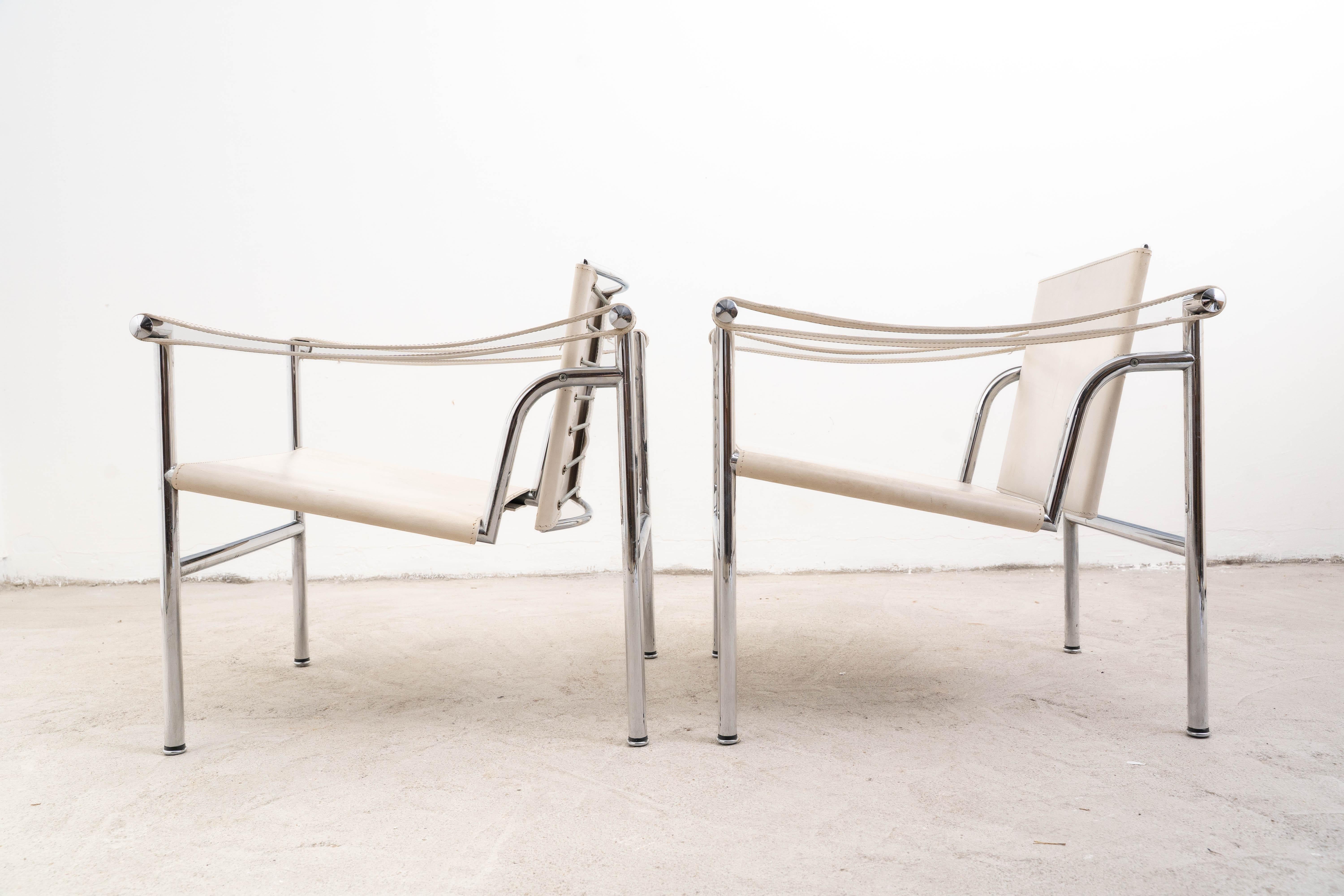 Cassina - Le Corbusier - Poltrona (2) - LC1 - Cromo, pelle In condizioni discrete in vendita a Budapest, HU