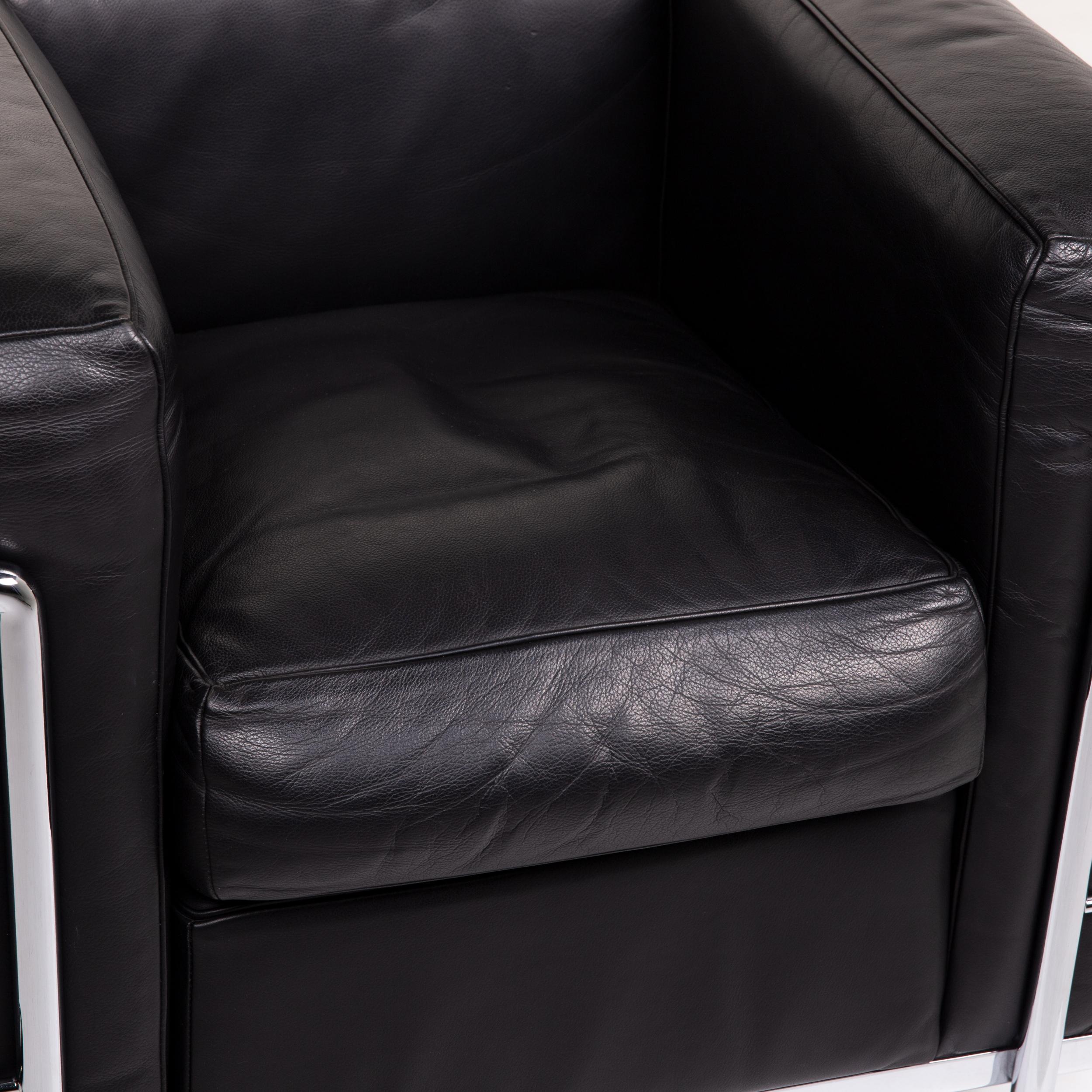 Modern Cassina Le Corbusier LC 2 Leather Armchair Black For Sale