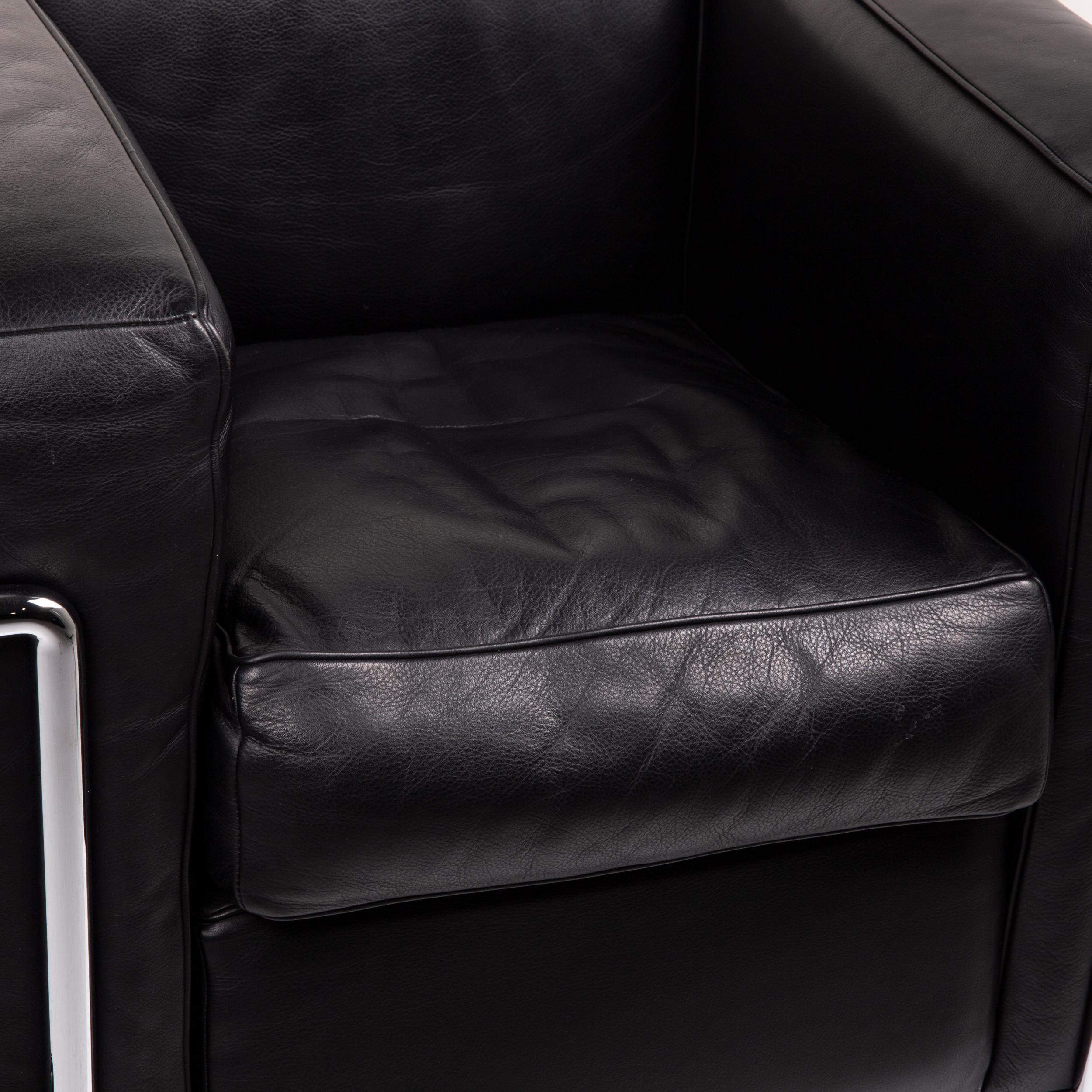 Modern Cassina Le Corbusier LC 2 Leather Armchair Black For Sale