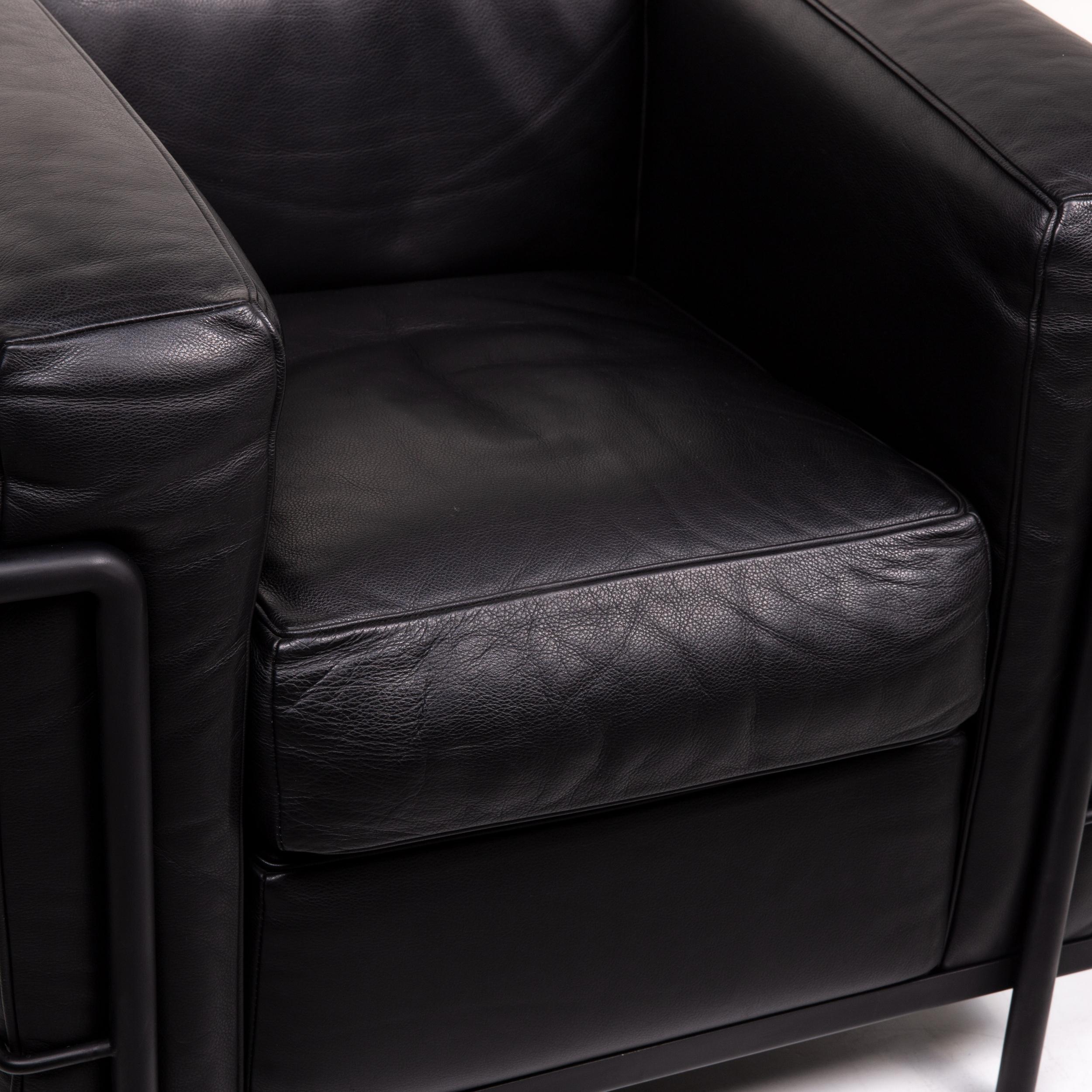 le corbusier black leather chairs