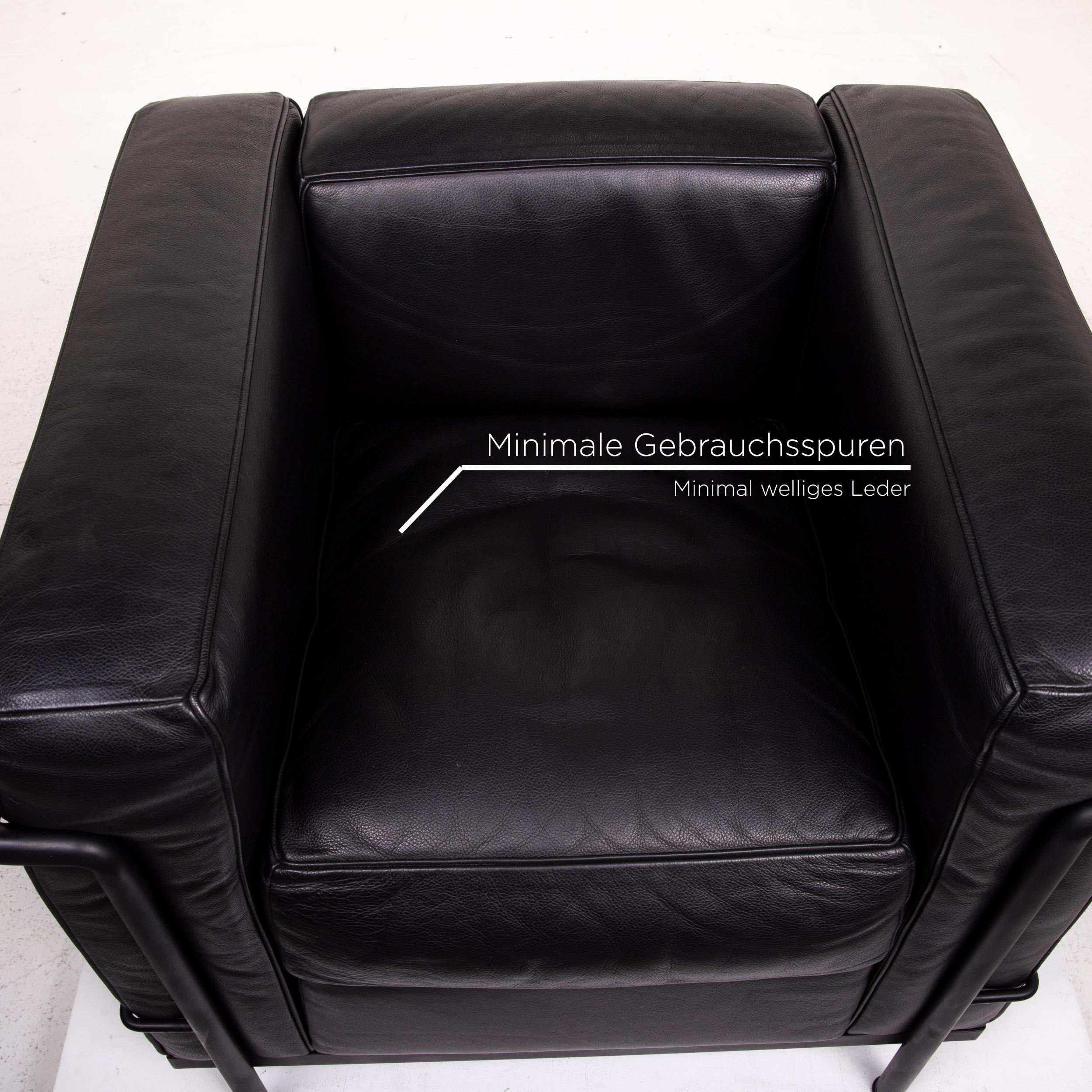 Modern Cassina Le Corbusier LC 2 Leather Armchair Black For Sale