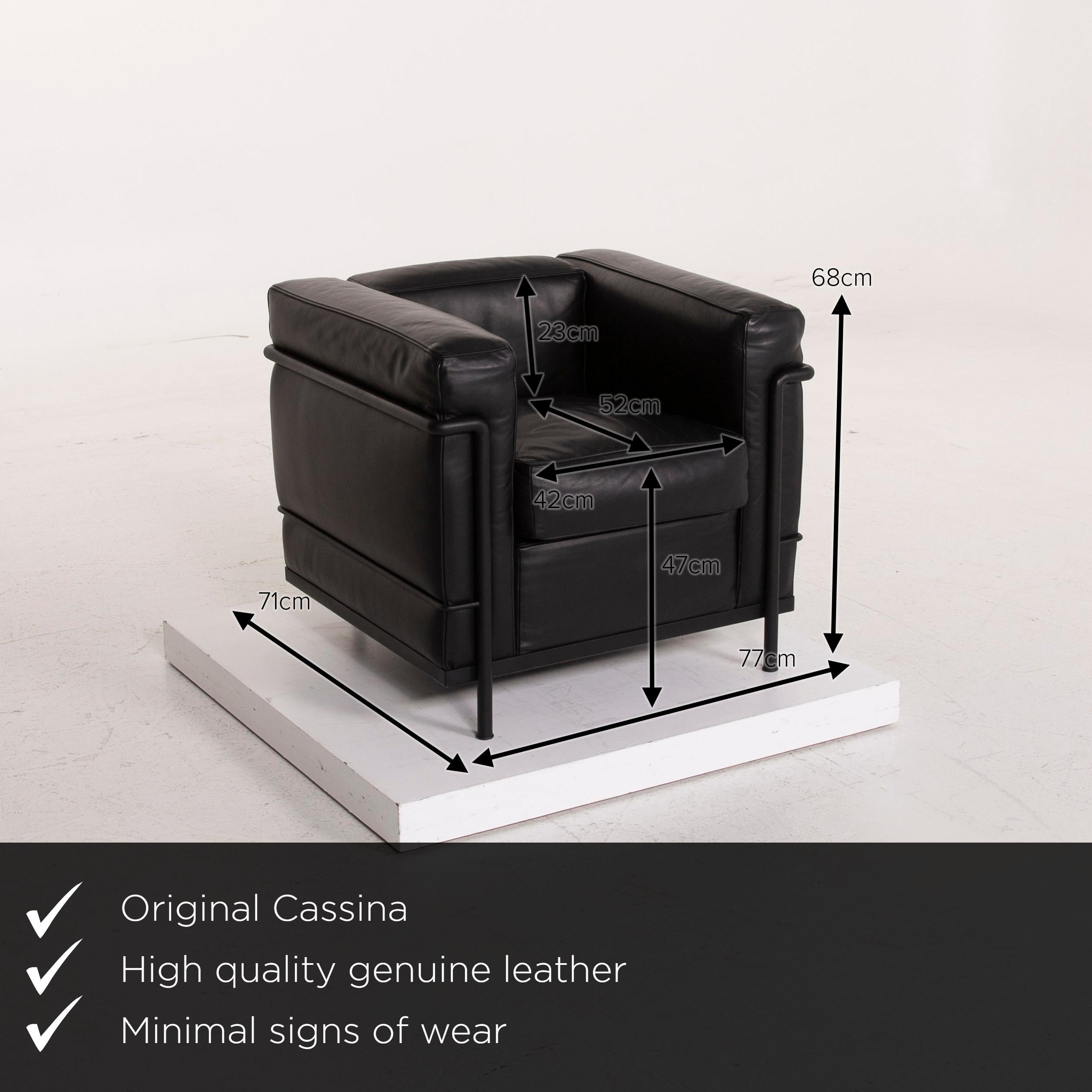 We present to you a Cassina Le Corbusier LC 2 leather armchair set black set.
   
 Product measurements in centimeters:
 
Depth 71
Width 77
Height 68
Seat height 47
Rest height 68
Seat depth 52
Seat width 42
Back height 23.


   