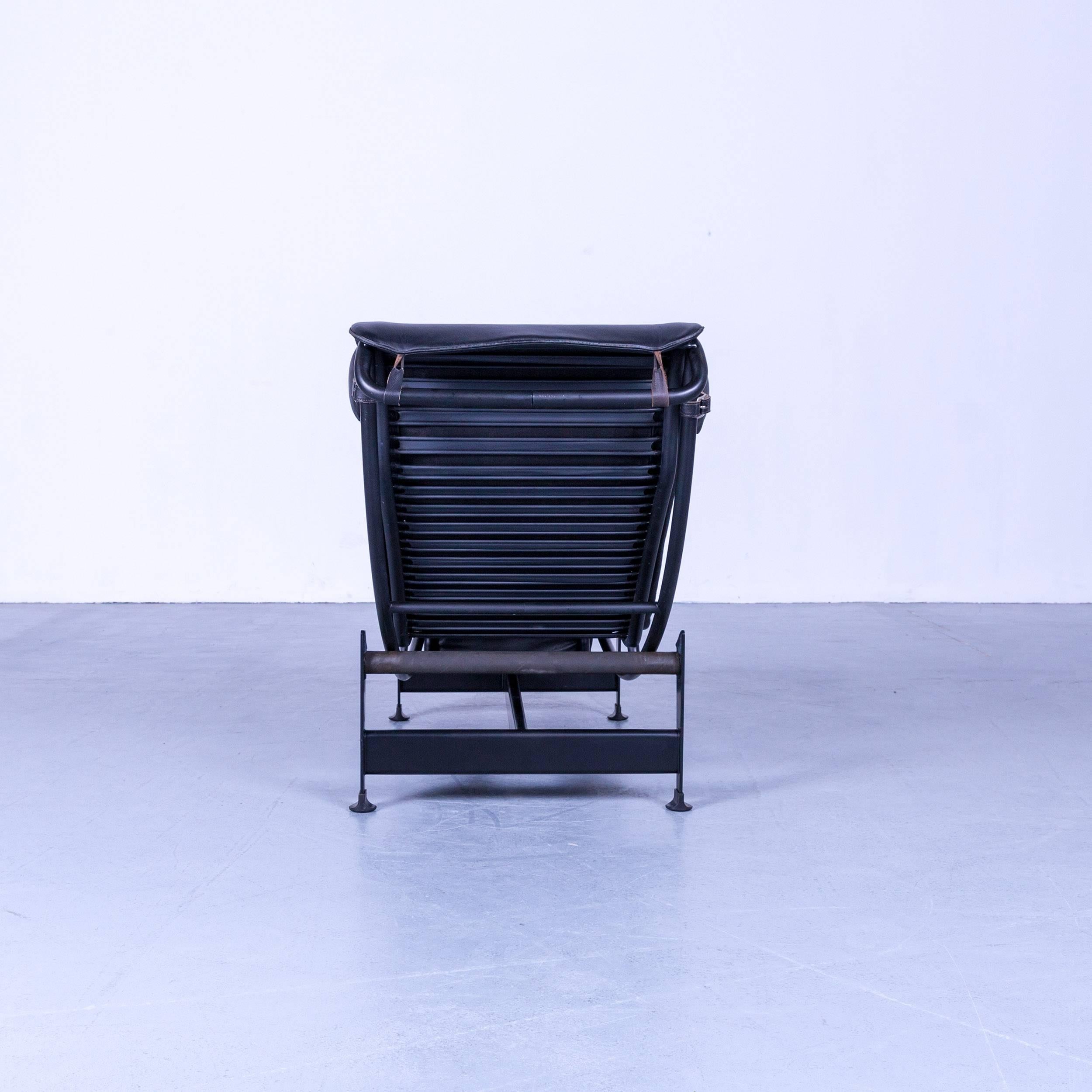 Cassina Le Corbusier LC 4 Chaise Lounge by Le Corbusier, Black Leather Bauhaus 4