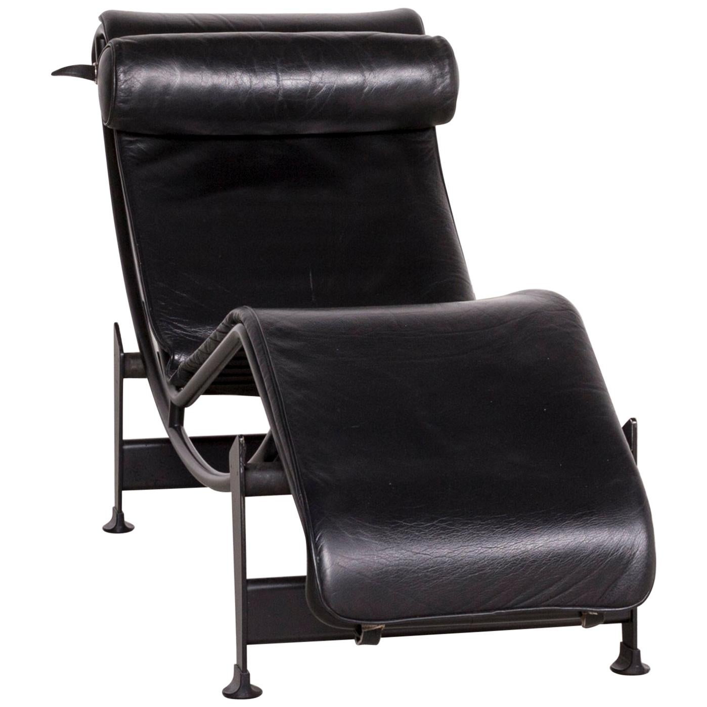 Cassina Le Corbusier LC 4 Designer Leather Lounger Black Real Leather Armchair For Sale