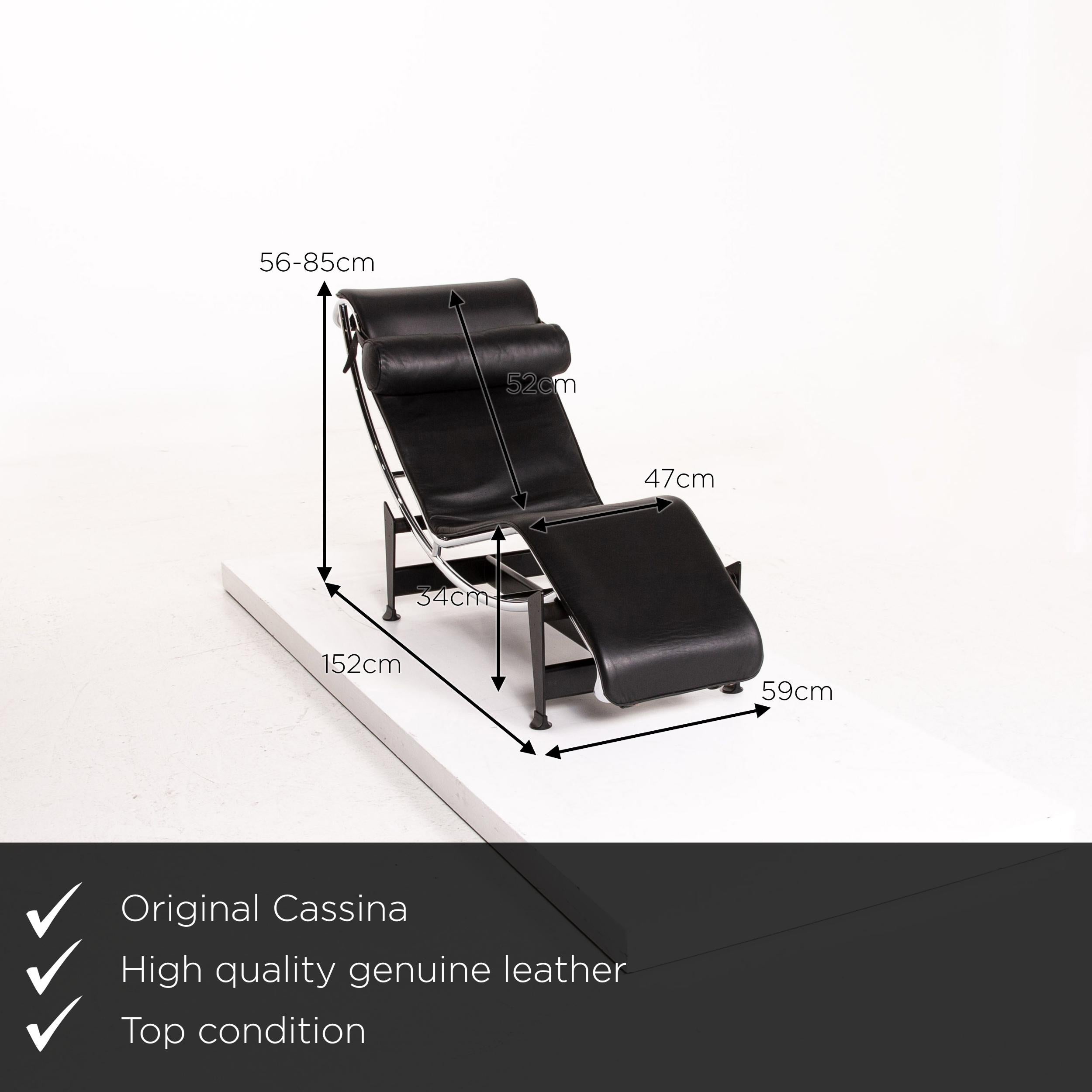 We present to you a Cassina Le Corbusier LC 4 leather lounger black function relaxation function.

Product measurements in centimeters:

Depth 152
Width 59
Height 85
Seat height 34
Seat depth 52
Seat width 47
Back height 52.
 
 
 
   