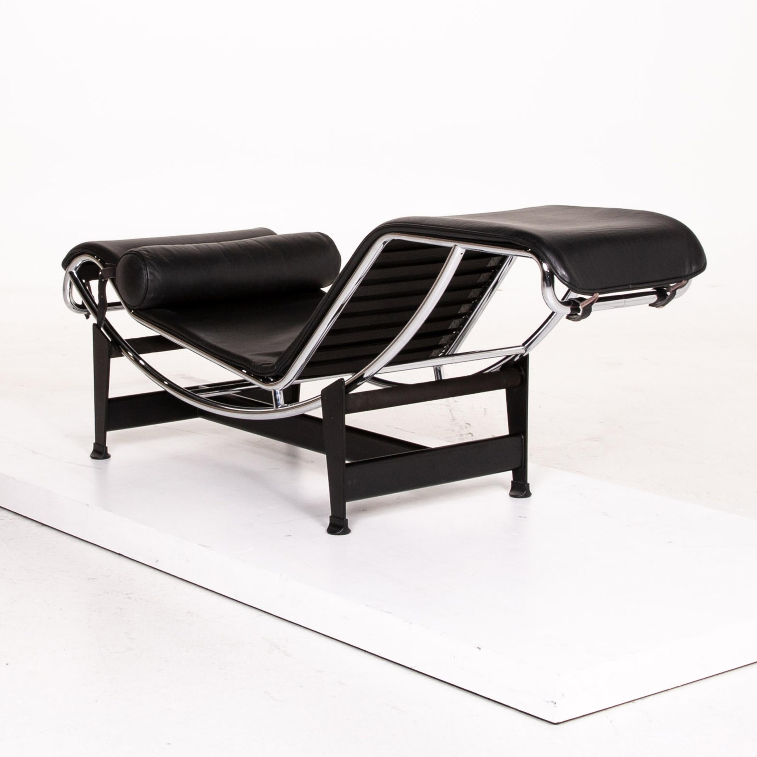 Modern Cassina Le Corbusier LC 4 Leather Lounger Black Function Relaxation Function For Sale