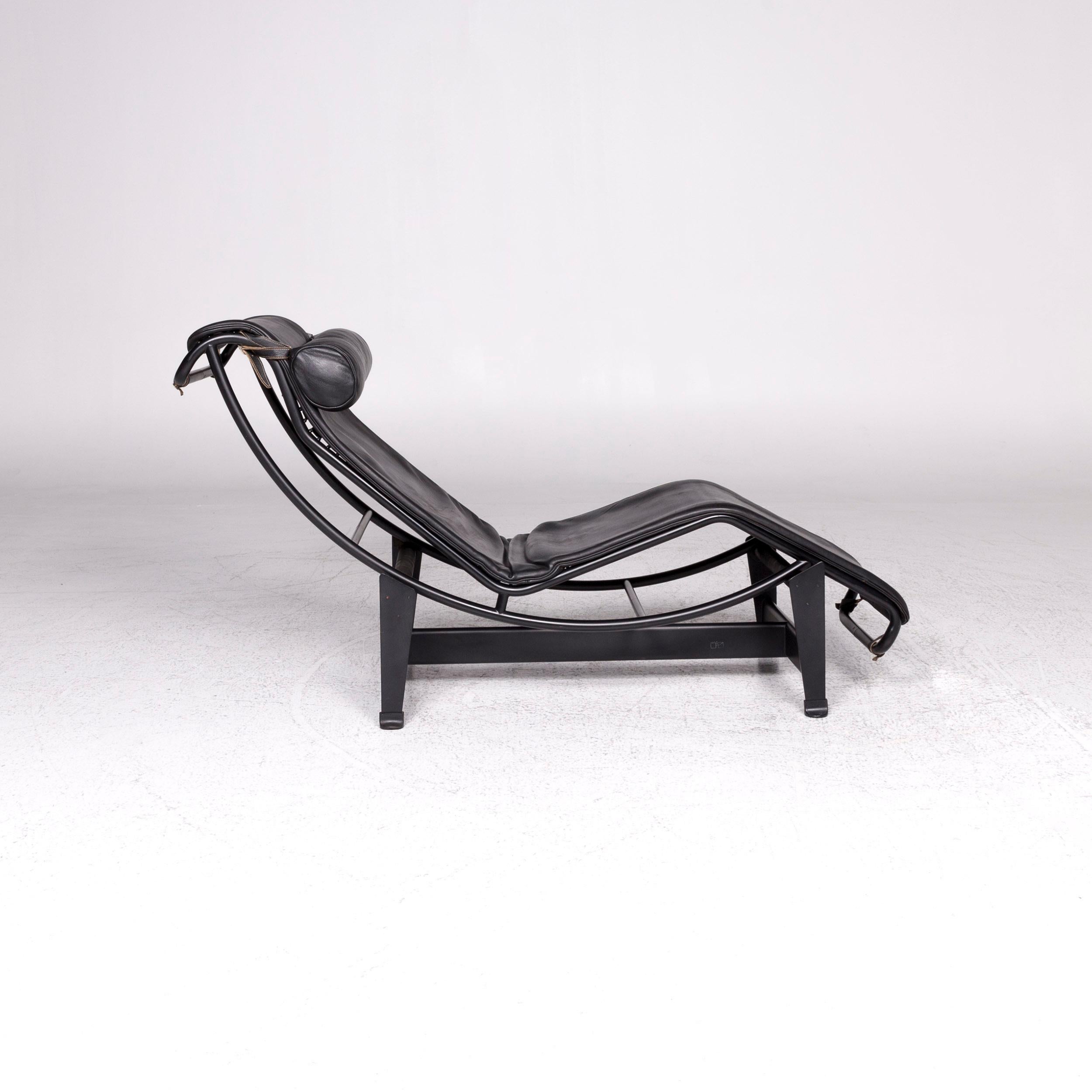 Cassina Le Corbusier LC 4 Leather Lounger Black Relax Function 4
