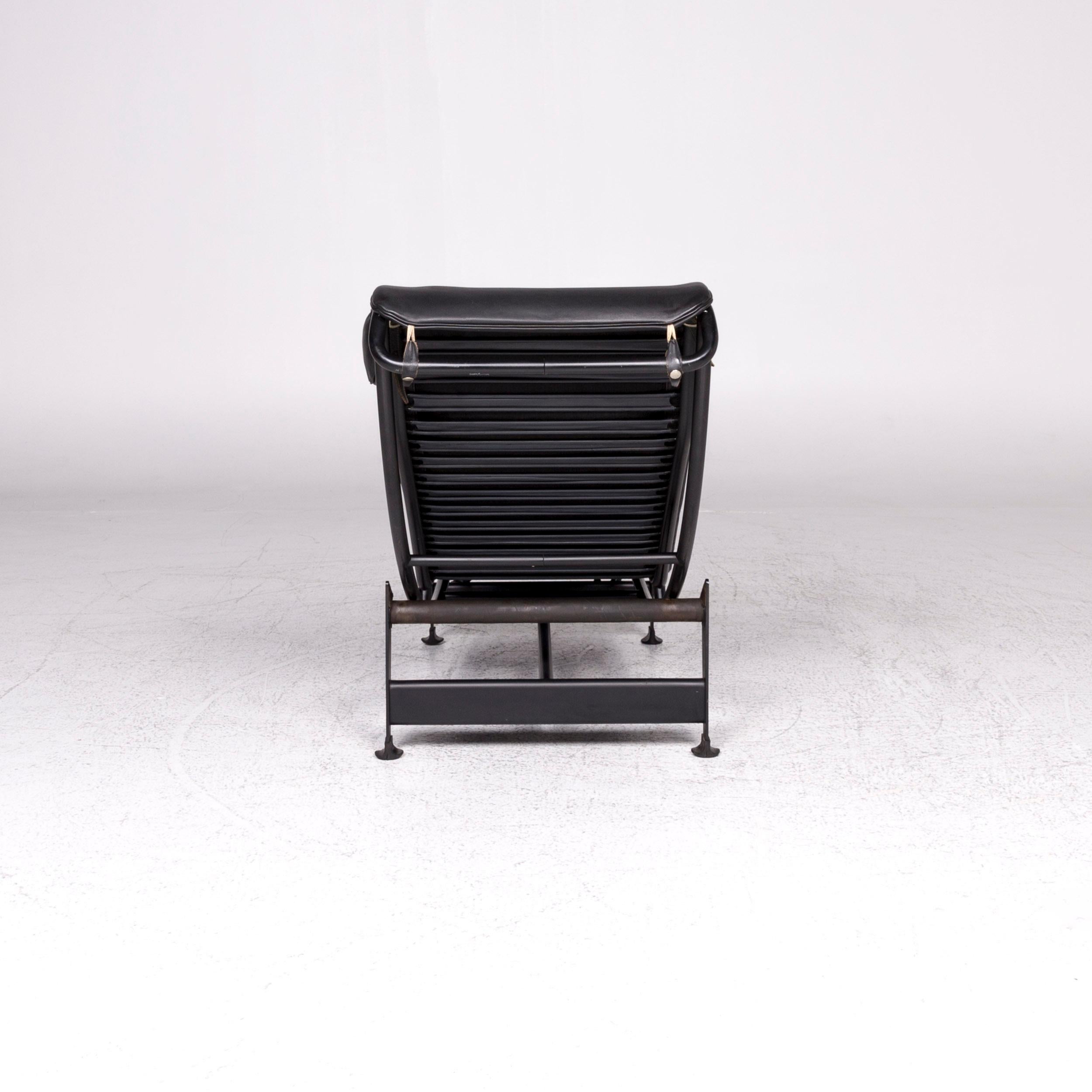 Cassina Le Corbusier LC 4 Leather Lounger Black Relax Function 5
