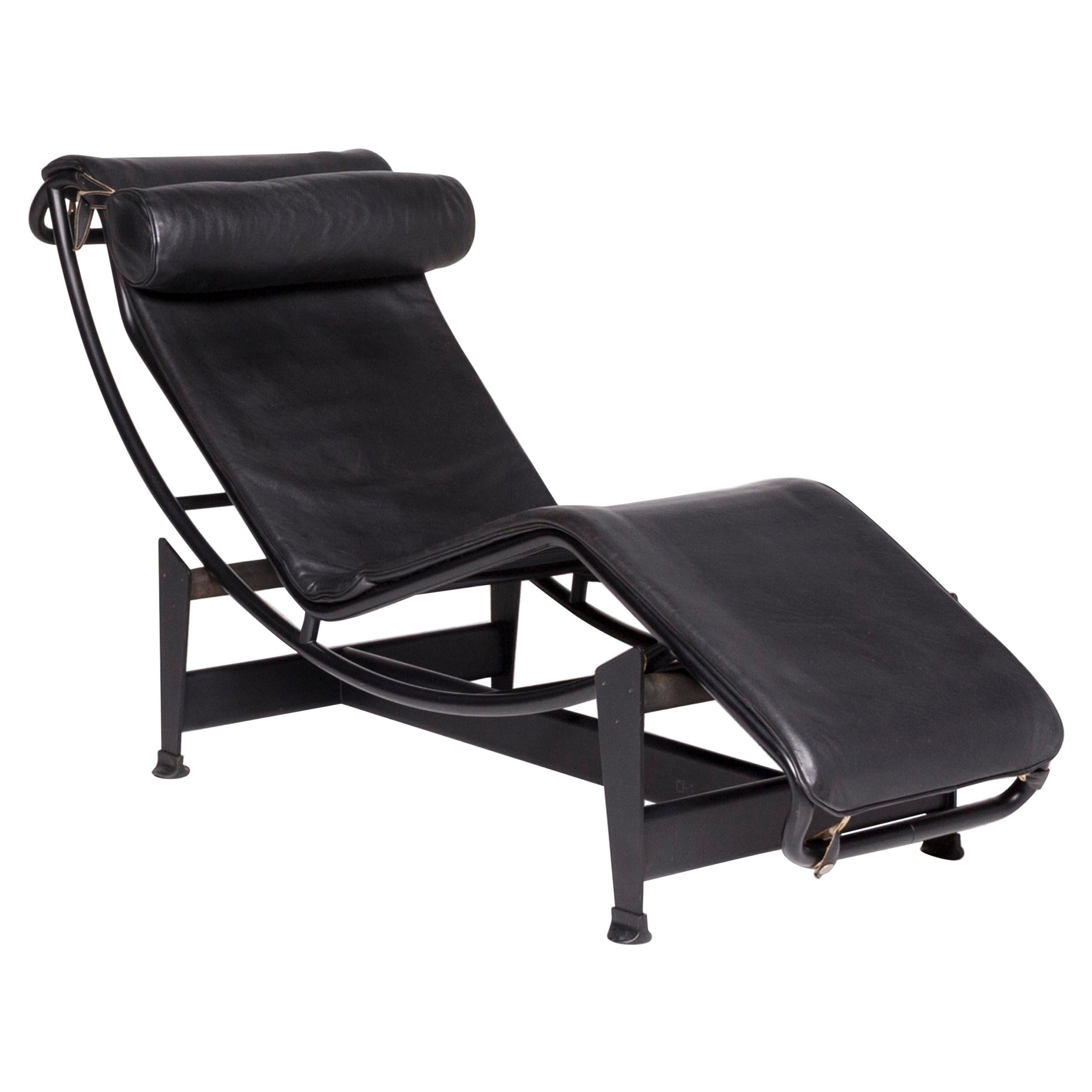 Cassina Le Corbusier LC 4 Leather Lounger Black Relax Function