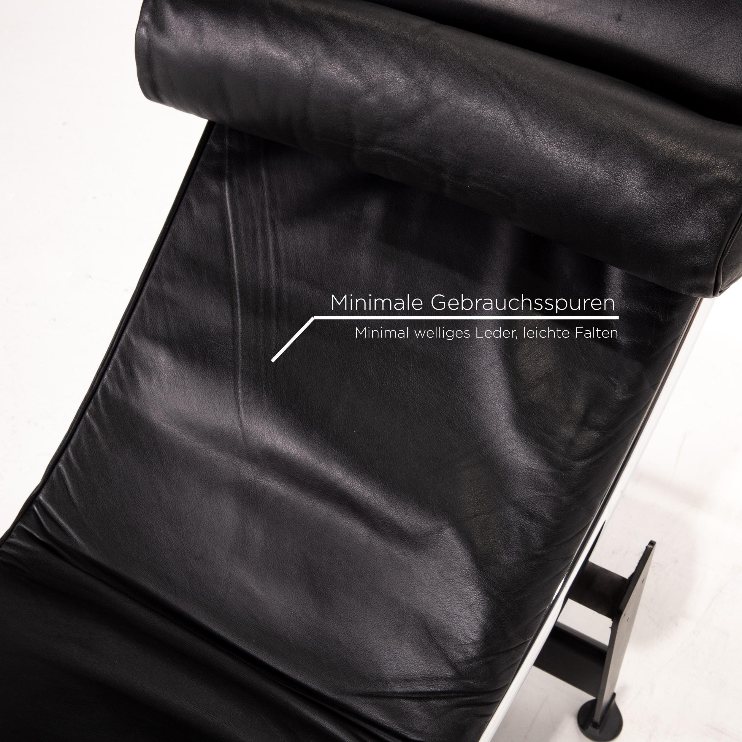 Cassina Le Corbusier LC 4 Leather Lounger Black Relax Lounger Relax Function In Good Condition For Sale In Cologne, DE