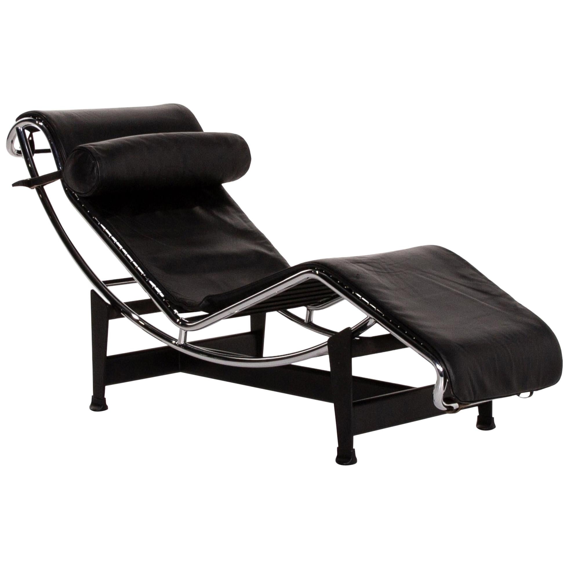 Cassina Le Corbusier LC 4 Leather Lounger Black Relax Lounger Relax Function For Sale
