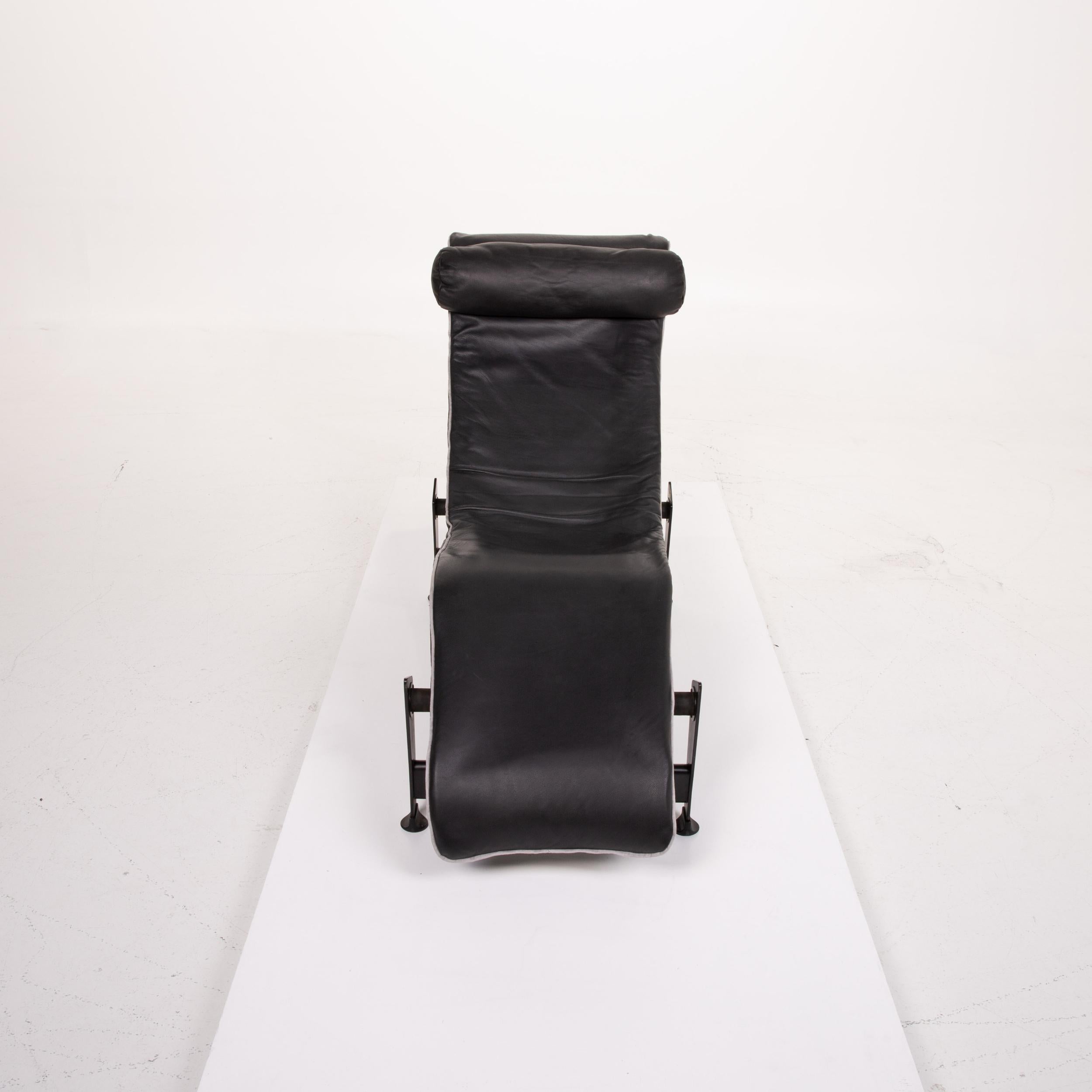 Cassina Le Corbusier LC 4 Leather Lounger Black Relaxation Function Relaxation 4