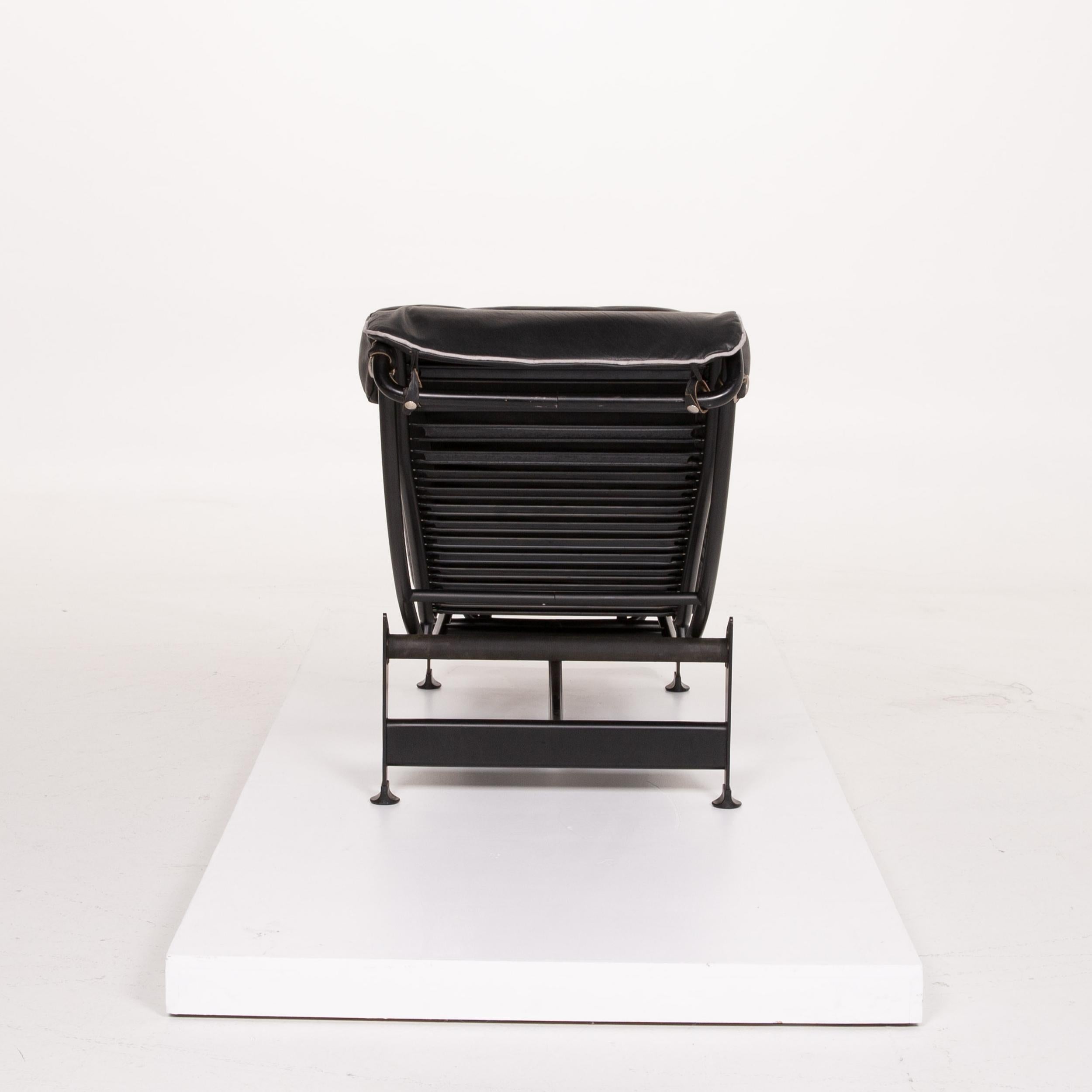 Cassina Le Corbusier LC 4 Leather Lounger Black Relaxation Function Relaxation 6