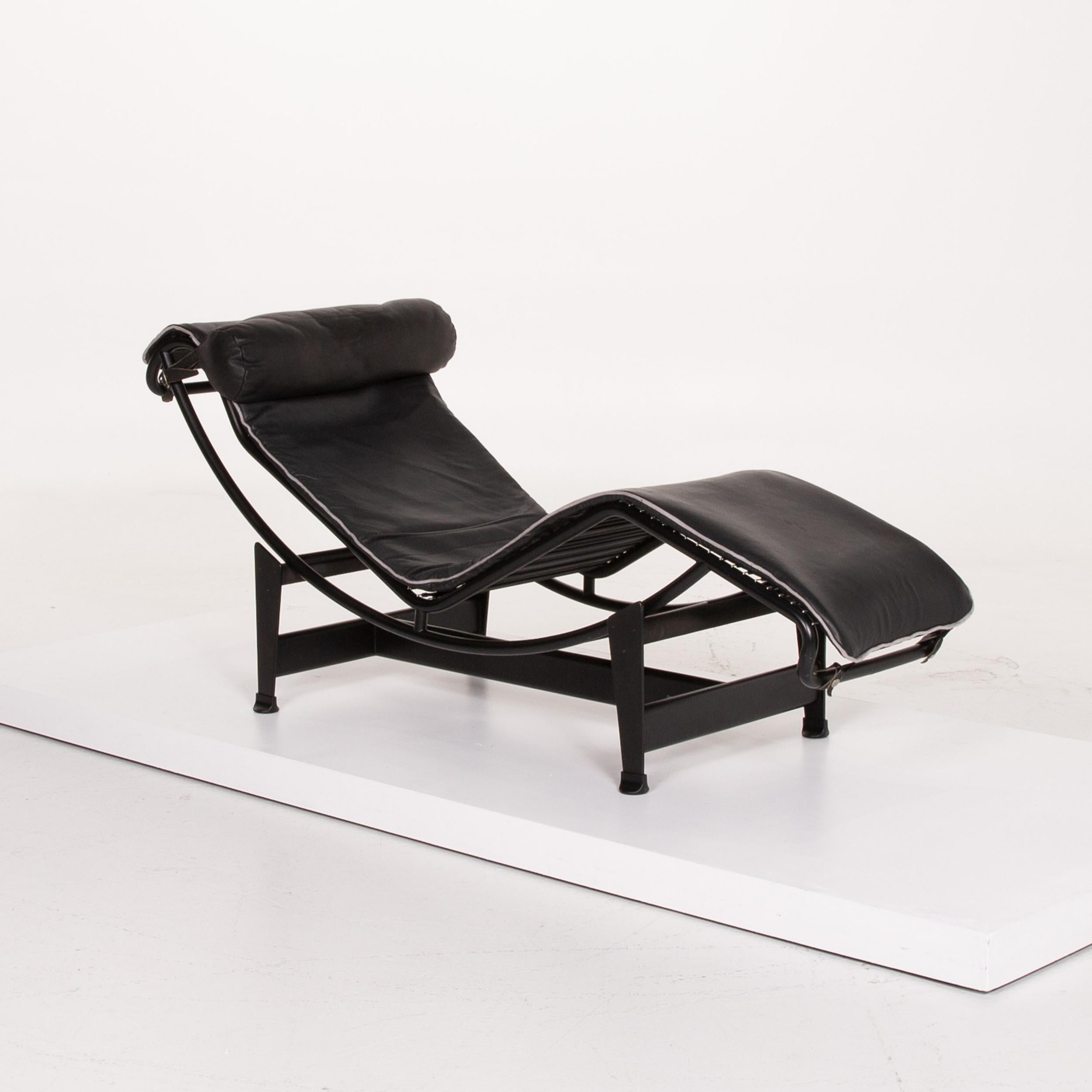 Cassina Le Corbusier LC 4 Leather Lounger Black Relaxation Function Relaxation 2