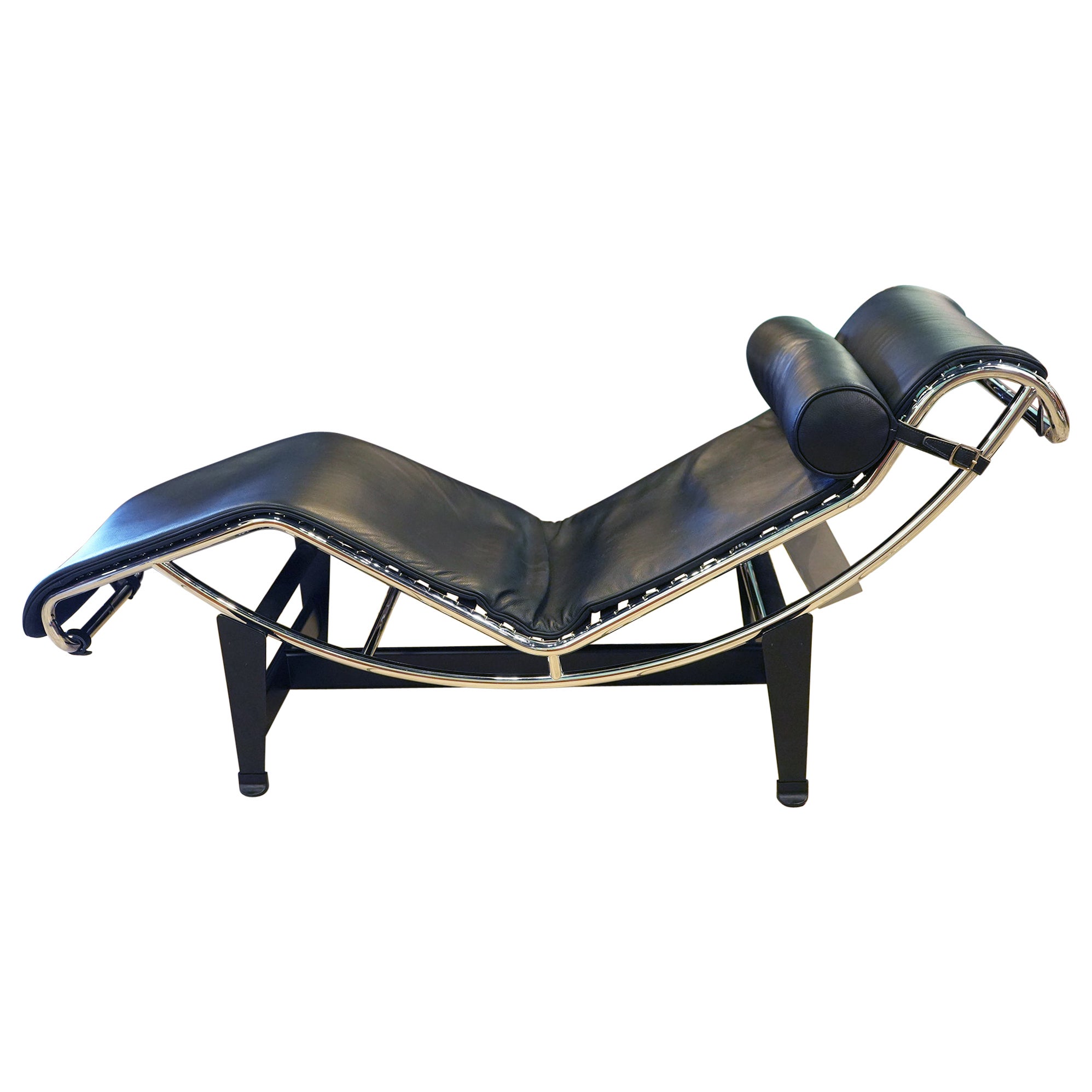 Cassina Le Corbusier LC4 Chaise Lounge Chair - Very Good Condition