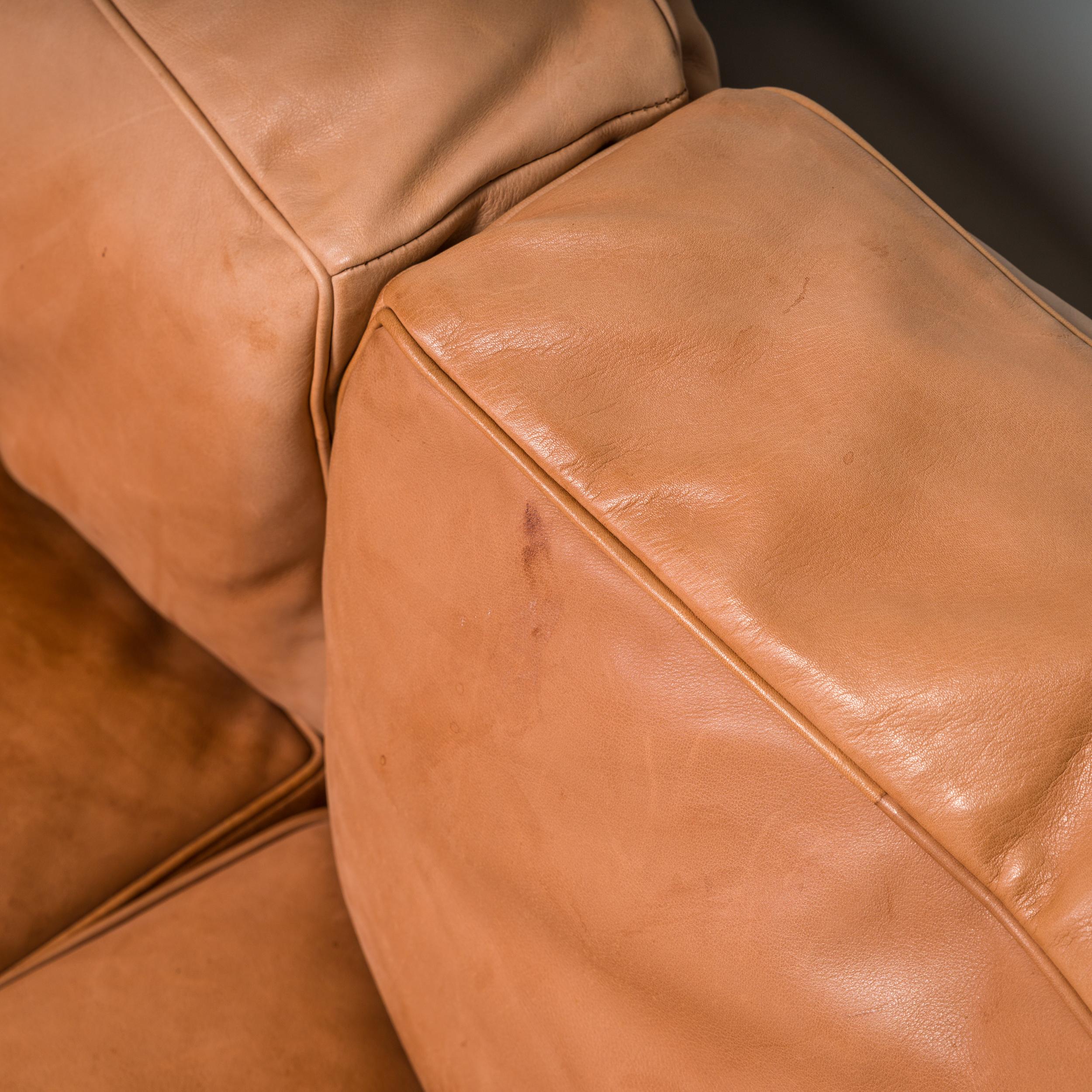 Cassina  Le Corbusier Tan Brown Leather LC3 Grand Confort Three Seat Sofa 3