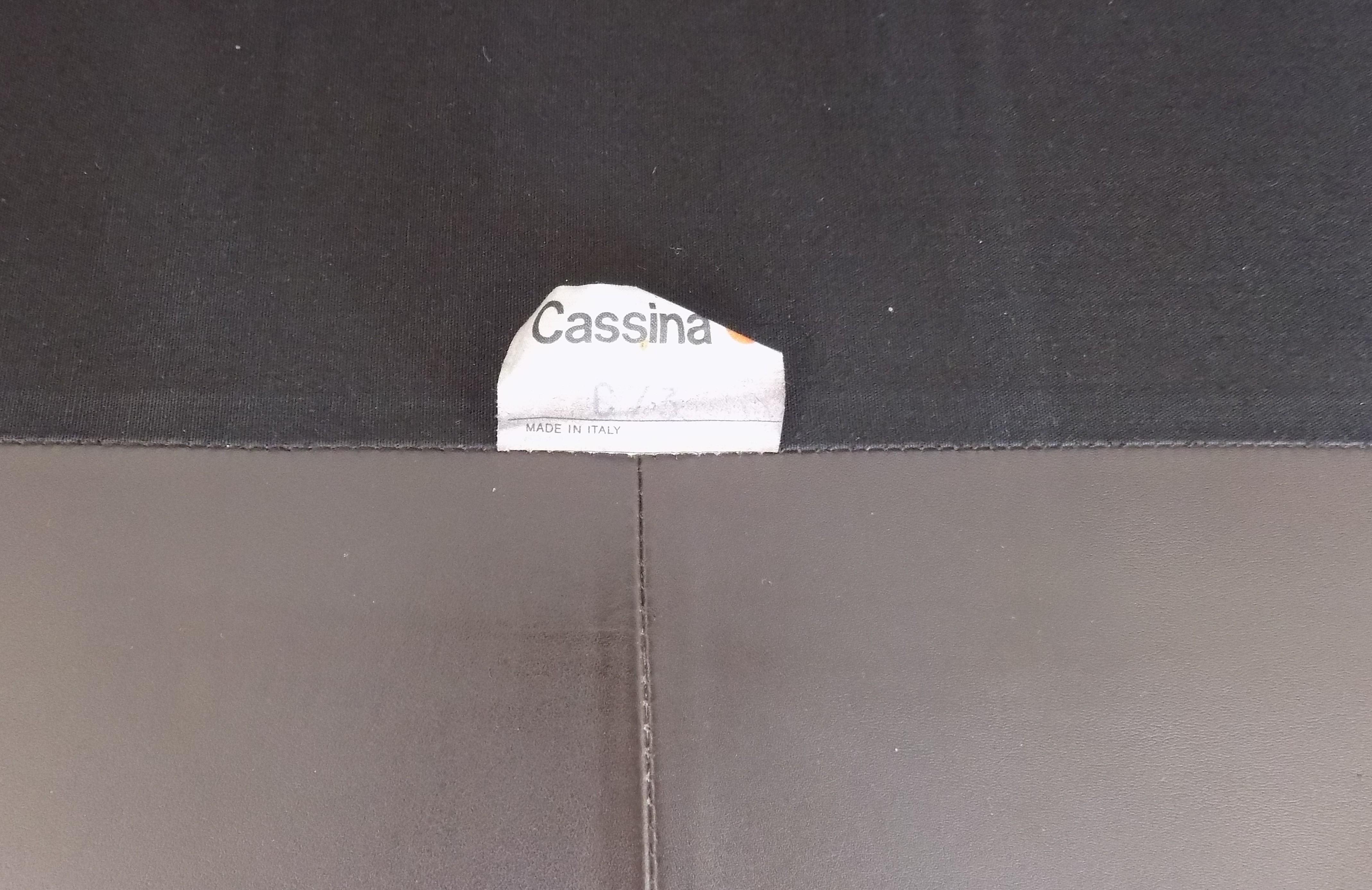 Cassina Maralunga 2 Seater Leather Sofa by Vico Magistretti 8