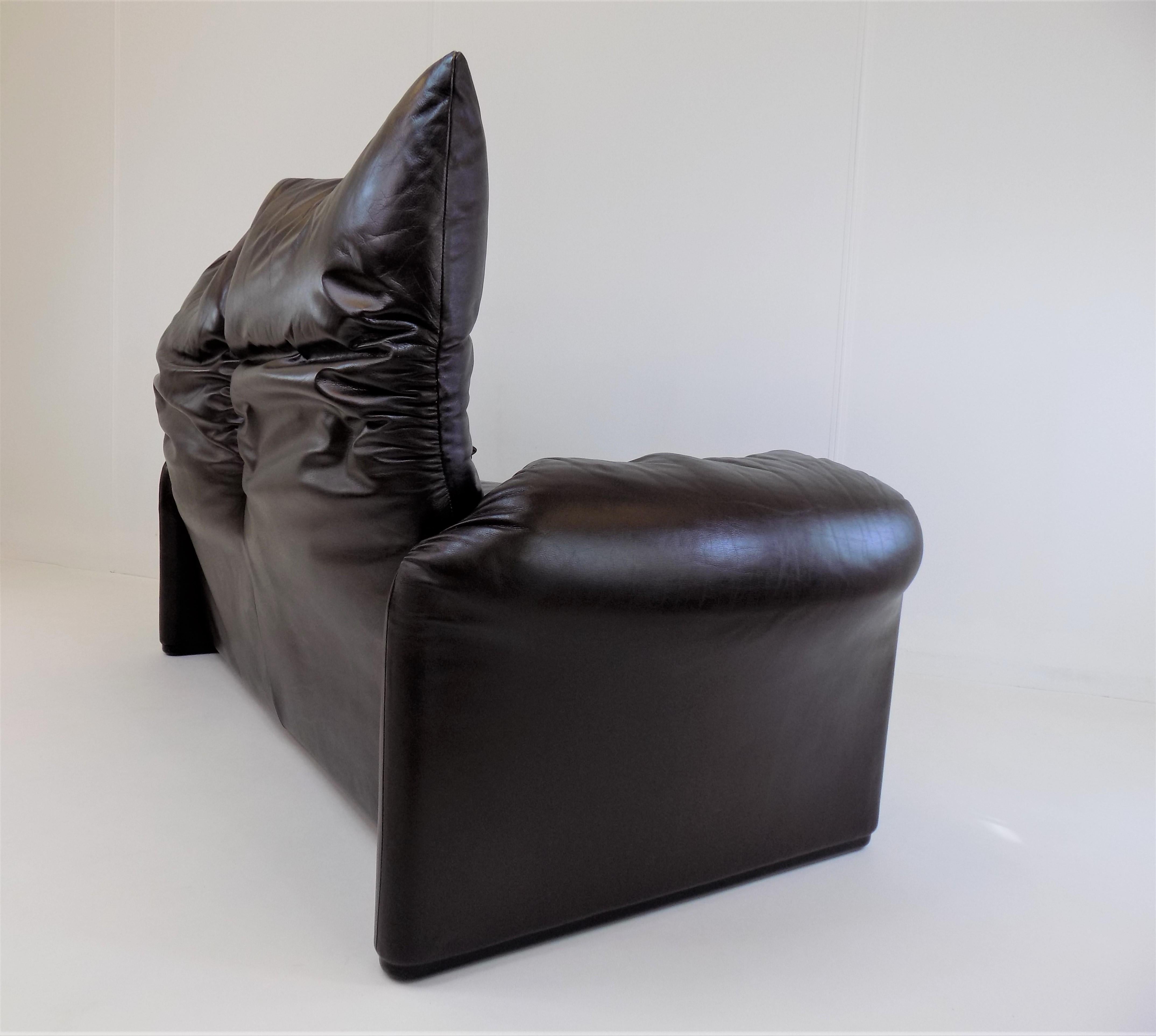 Cassina Maralunga 2 Seater Leather Sofa by Vico Magistretti In Good Condition In Ludwigslust, DE