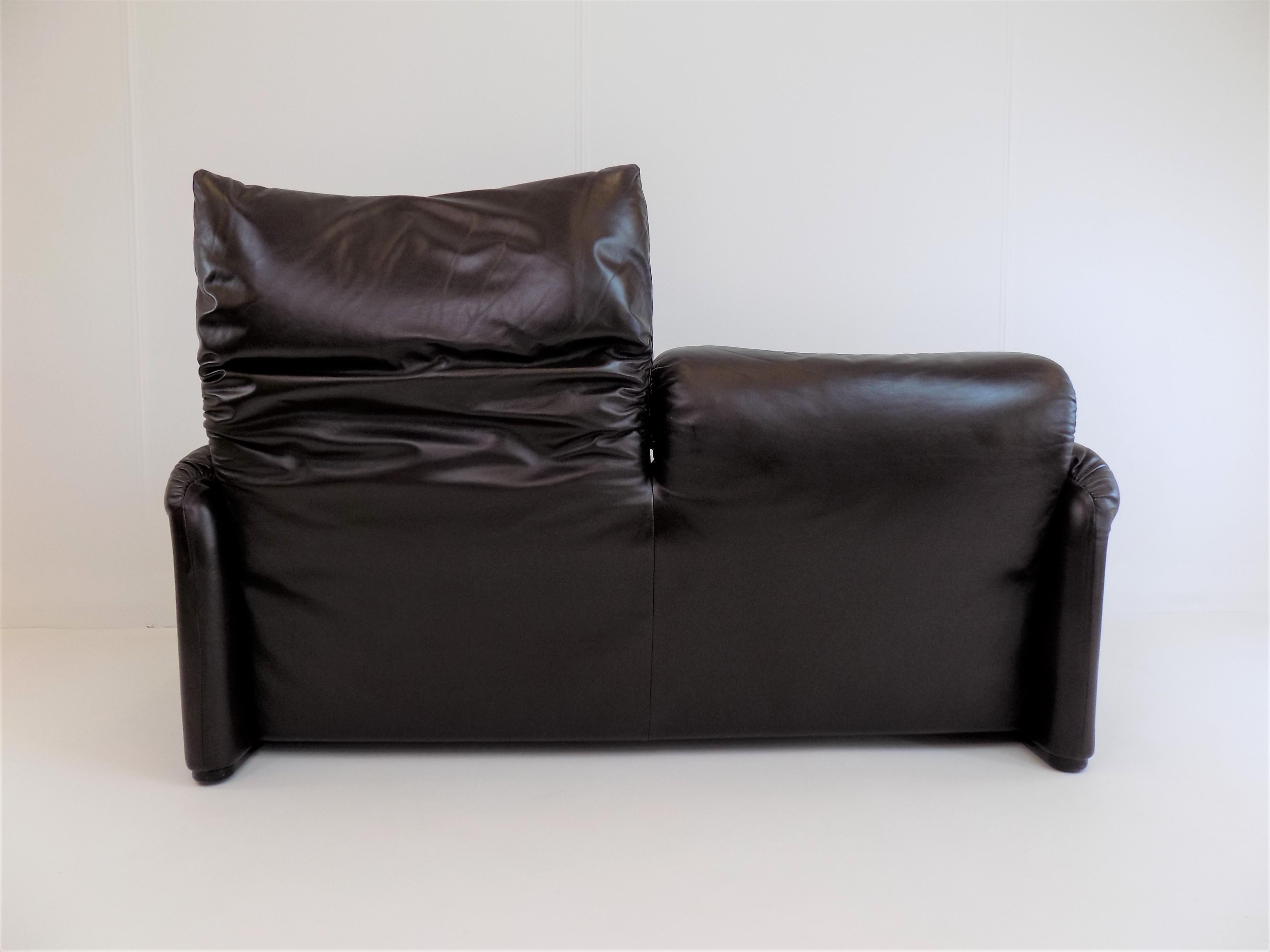 Cassina Maralunga 2 Seater Leather Sofa by Vico Magistretti 1