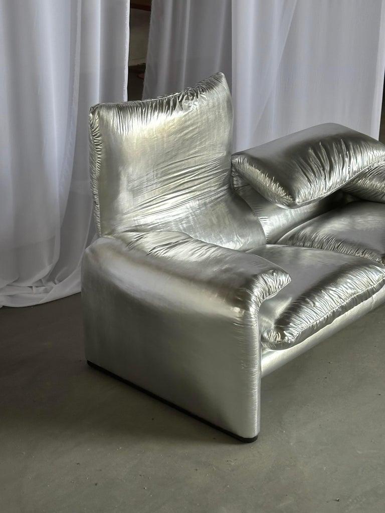 Mid-Century Modern Cassina Maralunga 2 seater Silver Sofa by Vico Magistretti For Sale