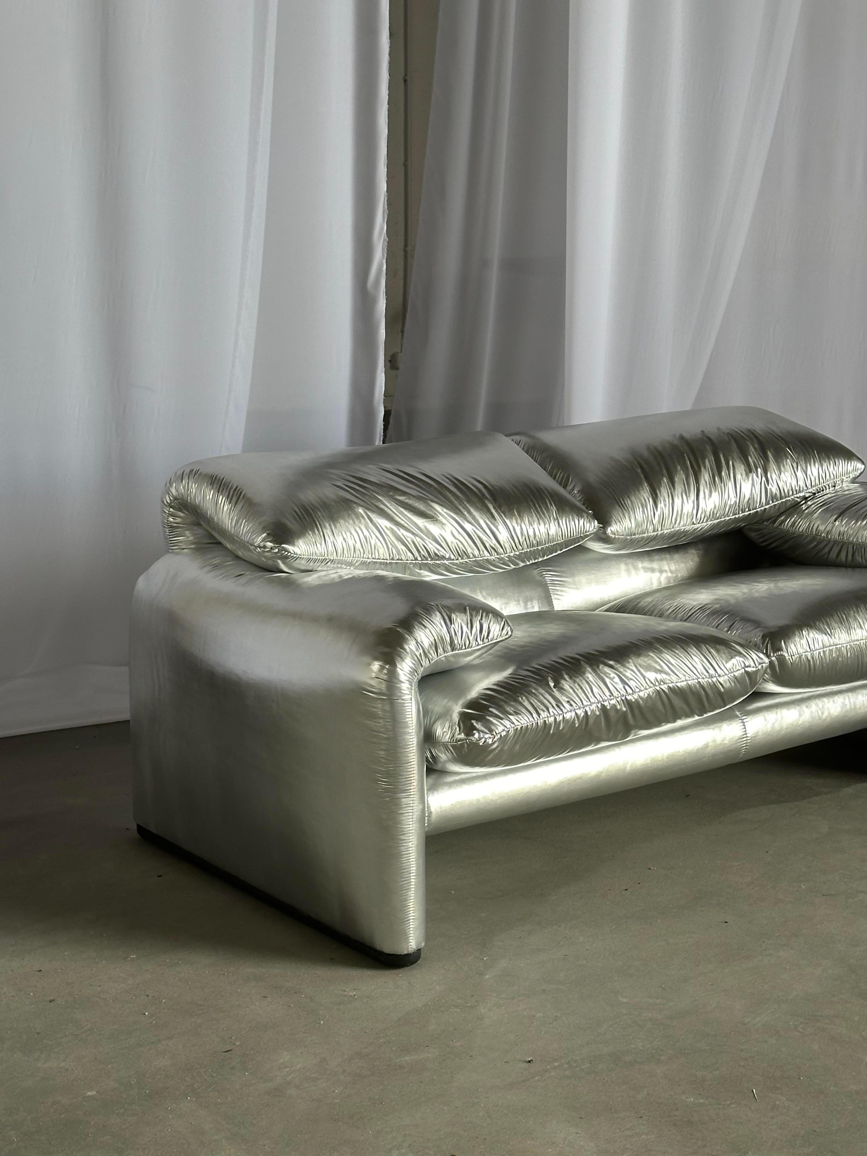 Iconic Mid-Century Modern Italian 