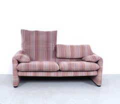 Canapé 2 places Cassina Maralunga en velours rayé coloré