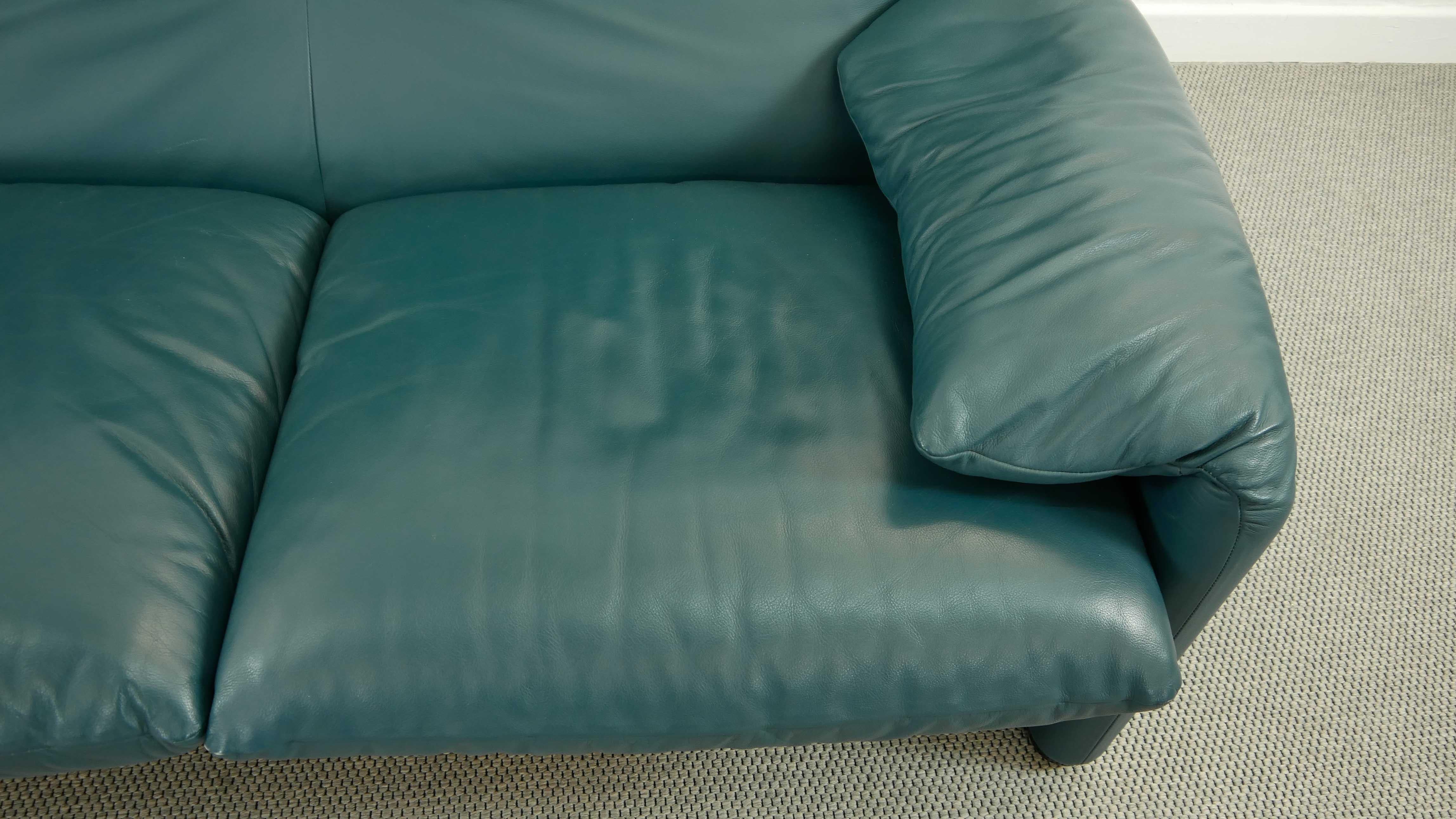 Cassina Maralunga 3-Seat Sofa by Vico Magistretti in Petrol-Darkgreen Leather 6