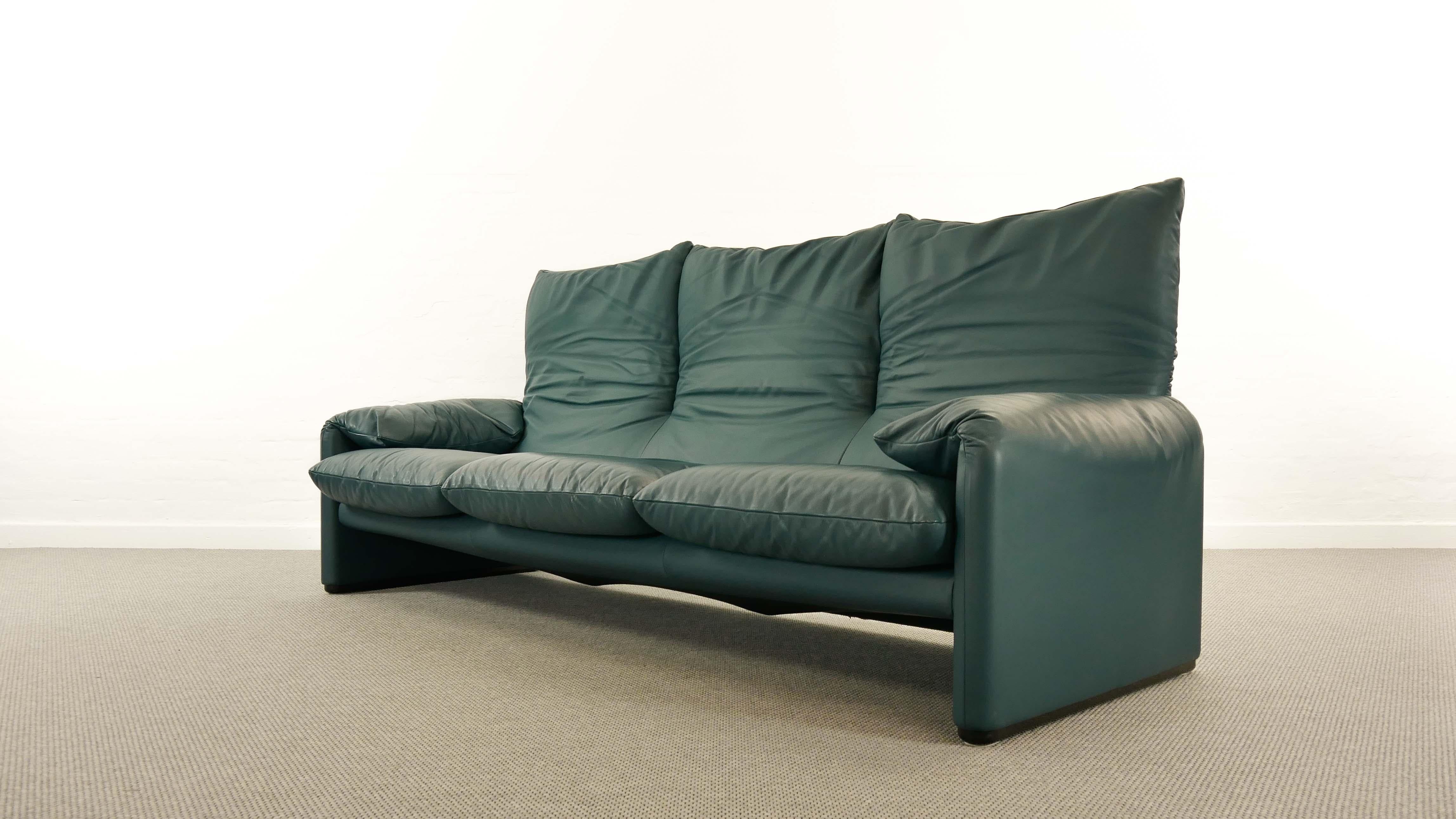 Italian Cassina Maralunga 3-Seat Sofa by Vico Magistretti in Petrol-Darkgreen Leather