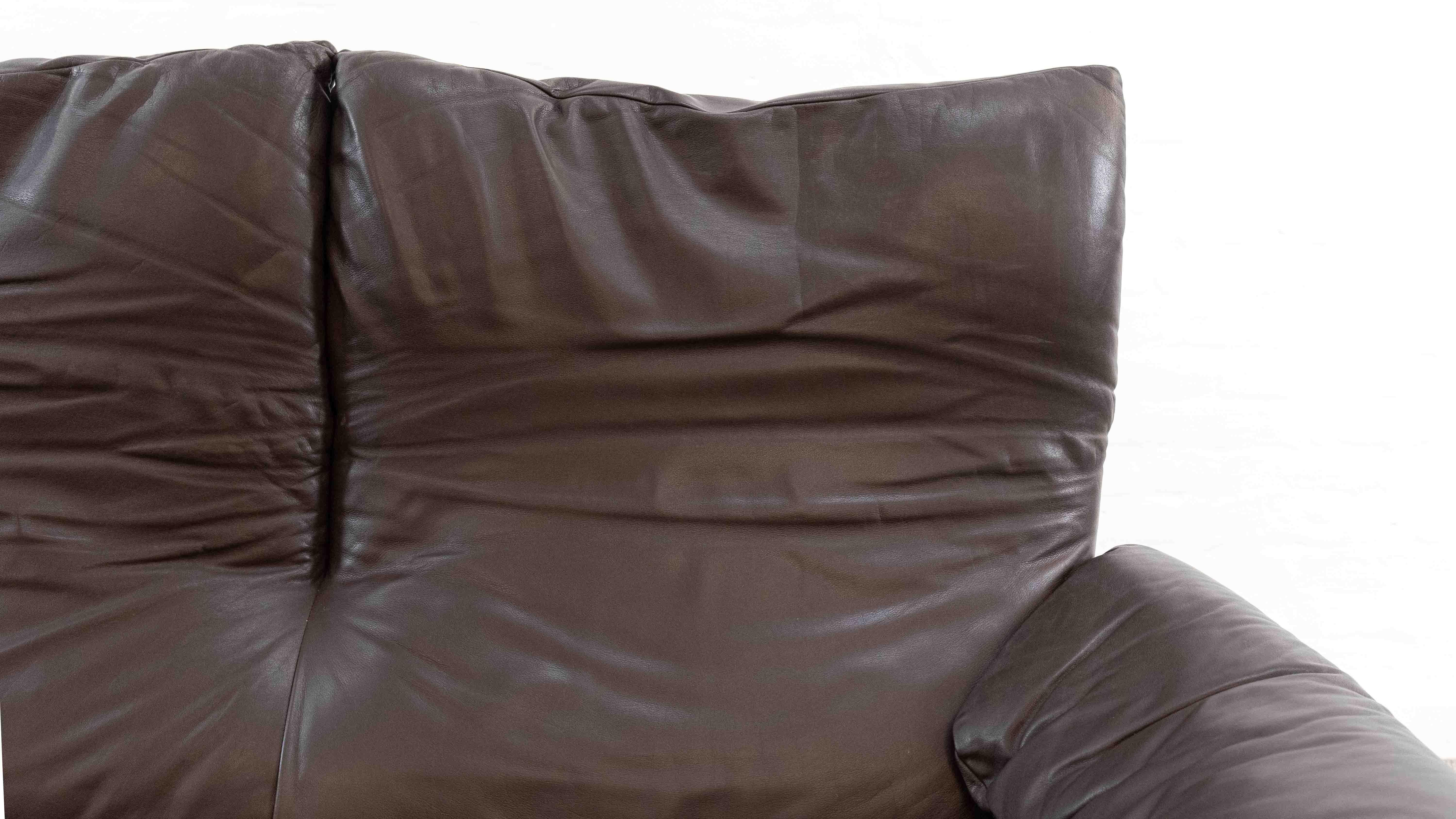 Divano a 3 posti Cassina Maralunga in pelle marrone scuro in vendita 11