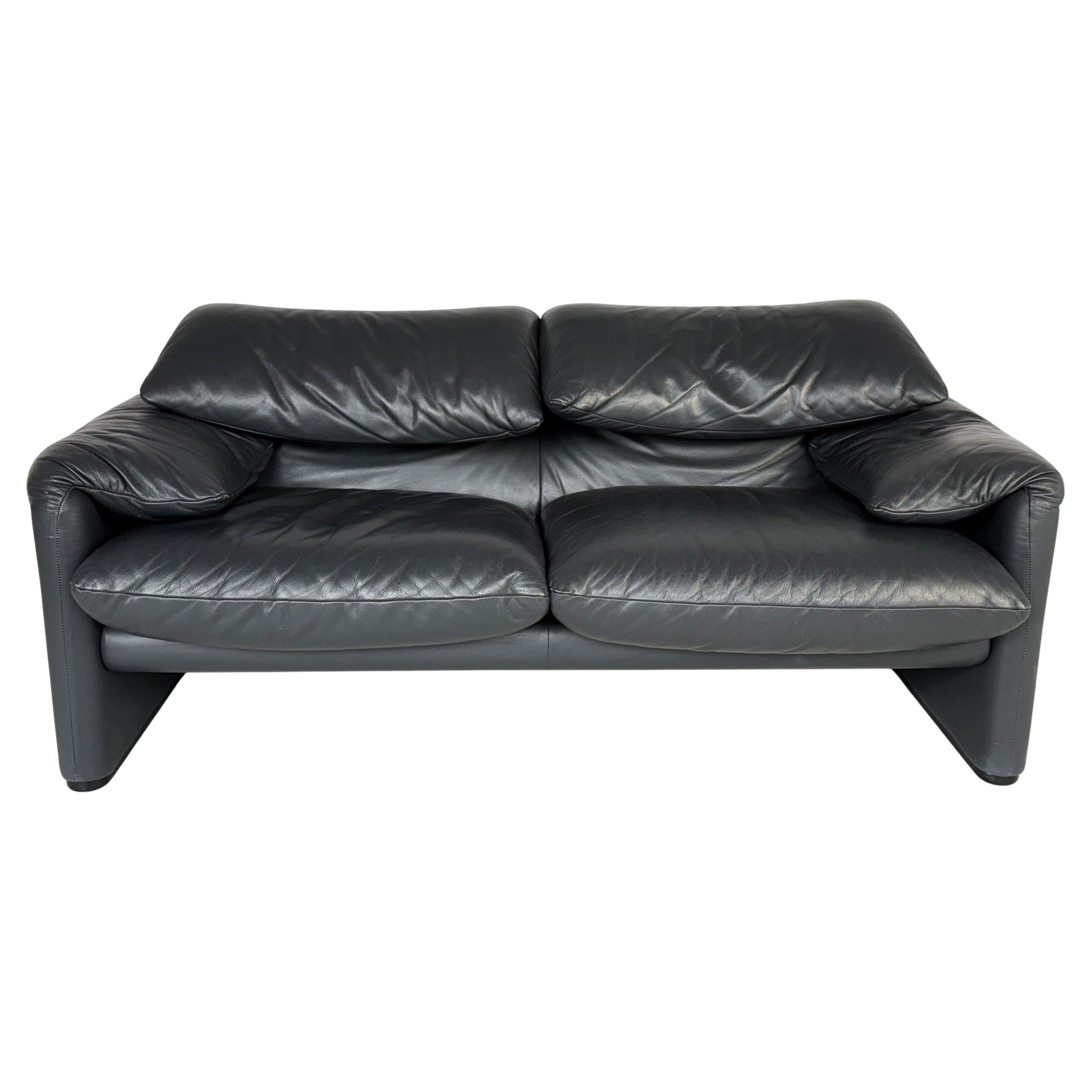 Cassina Maralunga Black Leather 2-Seater Sofa by Vico Magistretti, 1970s