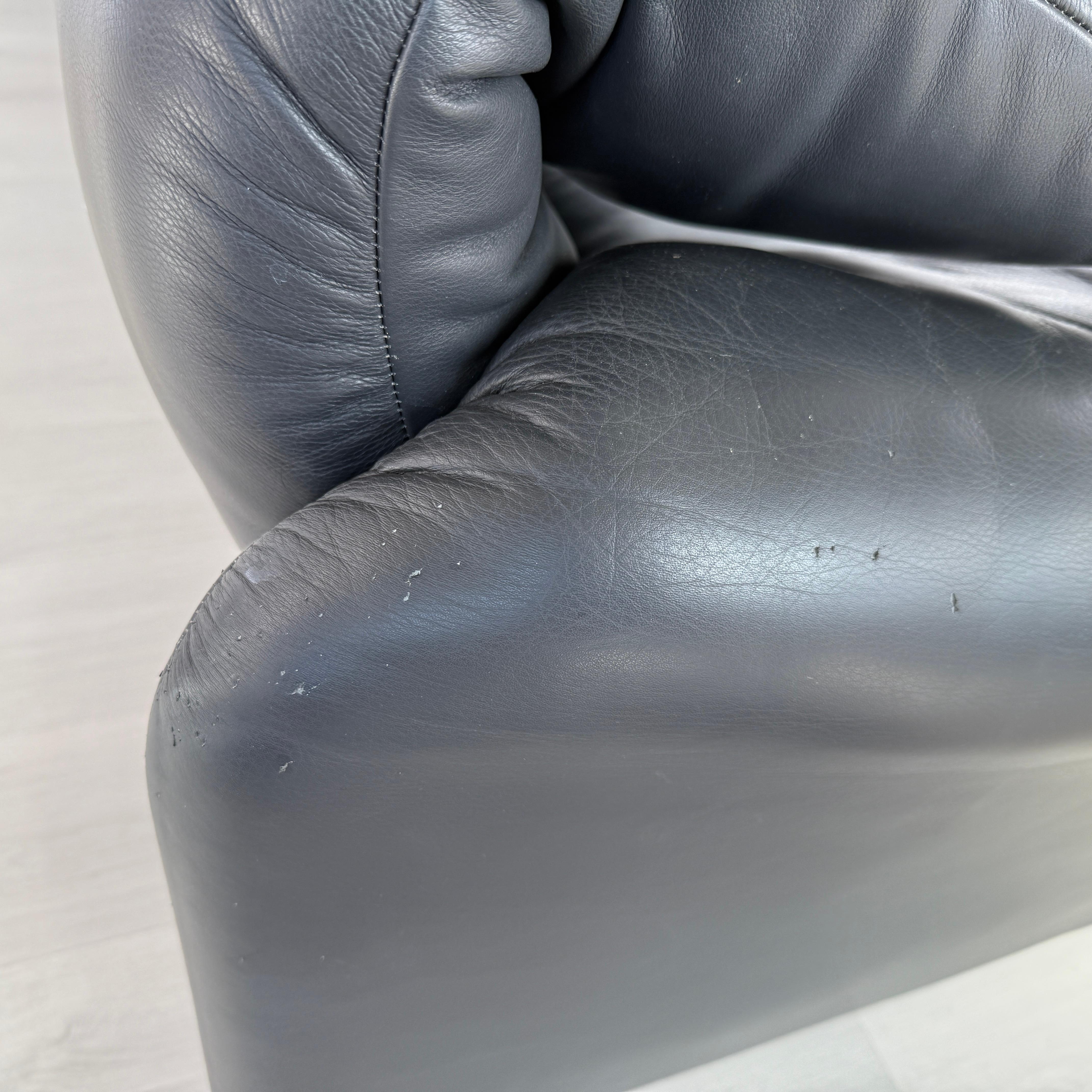 Cassina Maralunga Black Leather 3-Seater Sofa by Vico Magistretti, 1970s en vente 6