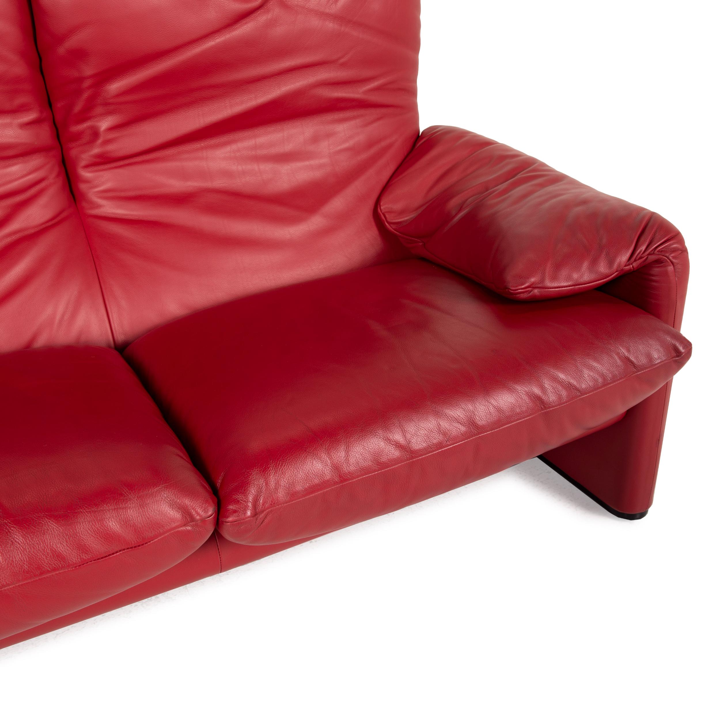 Modern Cassina Maralunga Designer Leather Sofa Red Two-Seater Couch Function