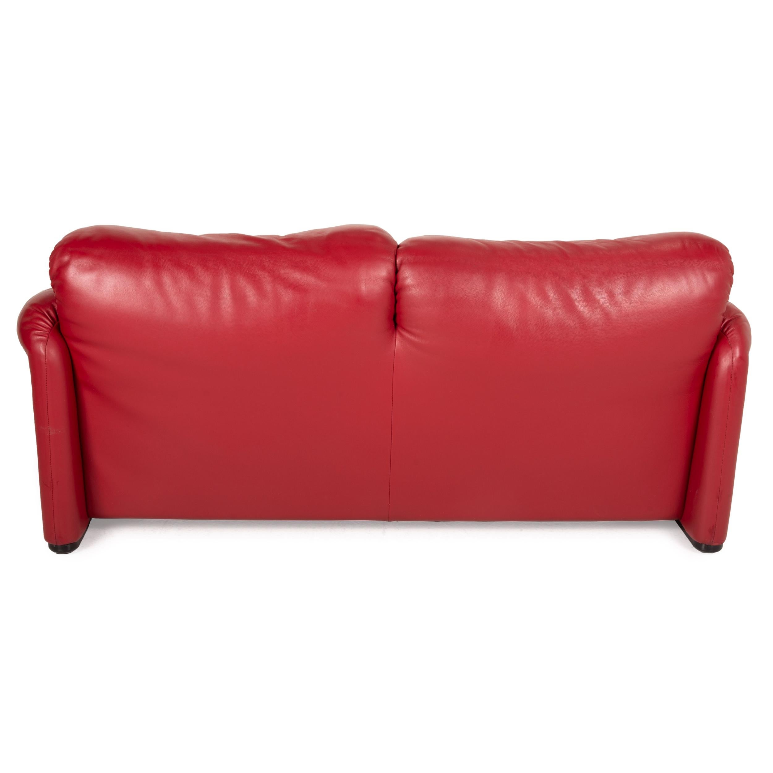 Cassina Maralunga Designer Leather Sofa Red Two-Seater Couch Function 2