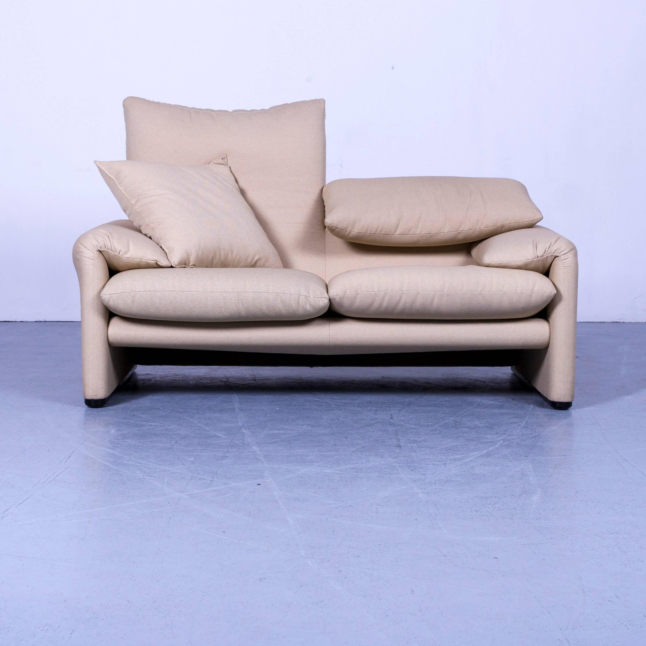 We offer delivery options to most destinations on earth. Find our shipping quotes at the bottom of this page in the shipping section.

An Cassina Maralunga Designer Sofa Set Off-White Fabric

Shipping:

An on point shipping process is our priority.