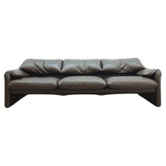 Cassina Maralunga Dreisitzer Braun Vico Magistretti Italy