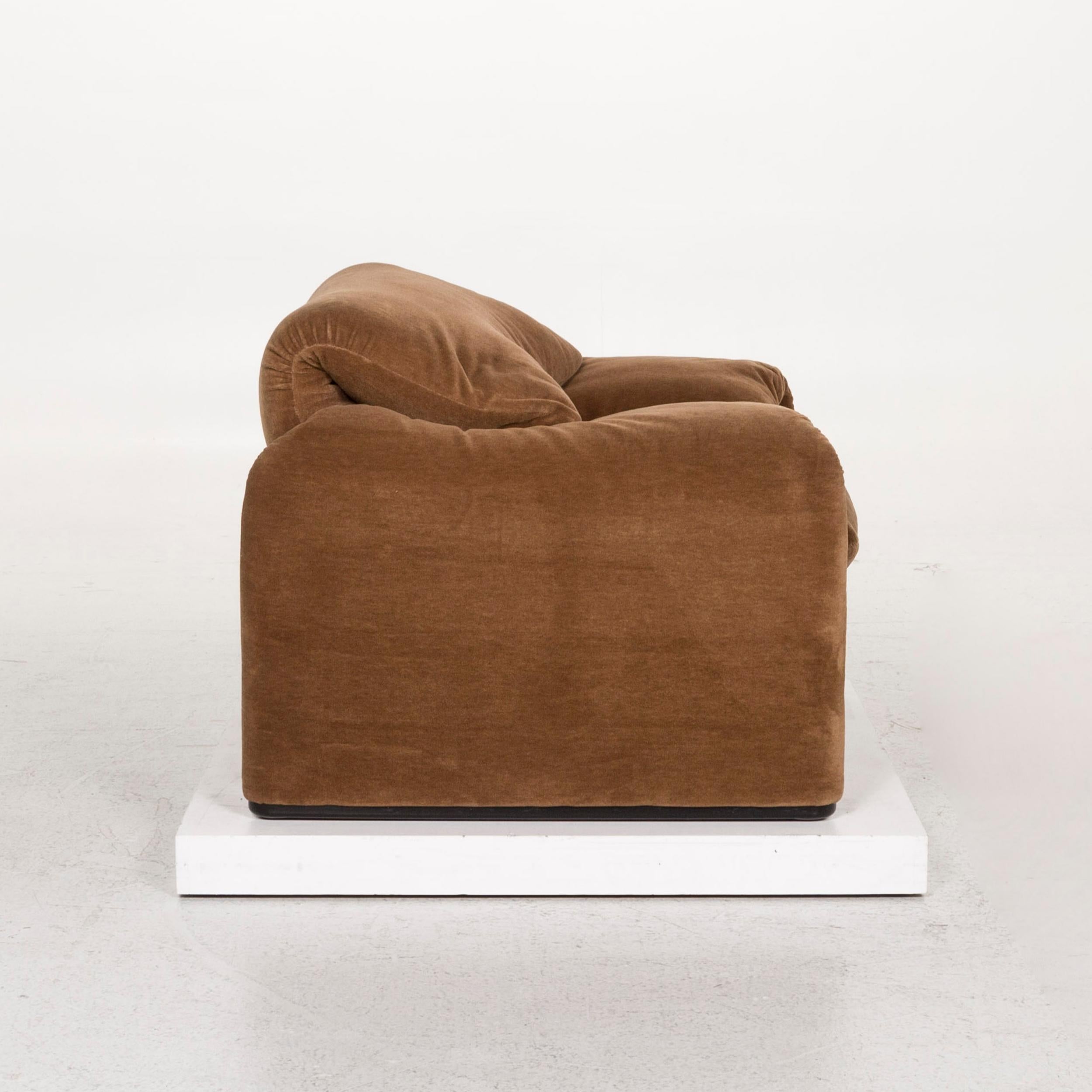 Cassina Maralunga Fabric Armchair Brown Function In Good Condition In Cologne, DE