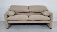 Cassina Maralunga Italian Designer Two-Seater Sofa by Vico Magistretti