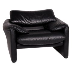 Cassina Maralunga Leather Armchair Black Function