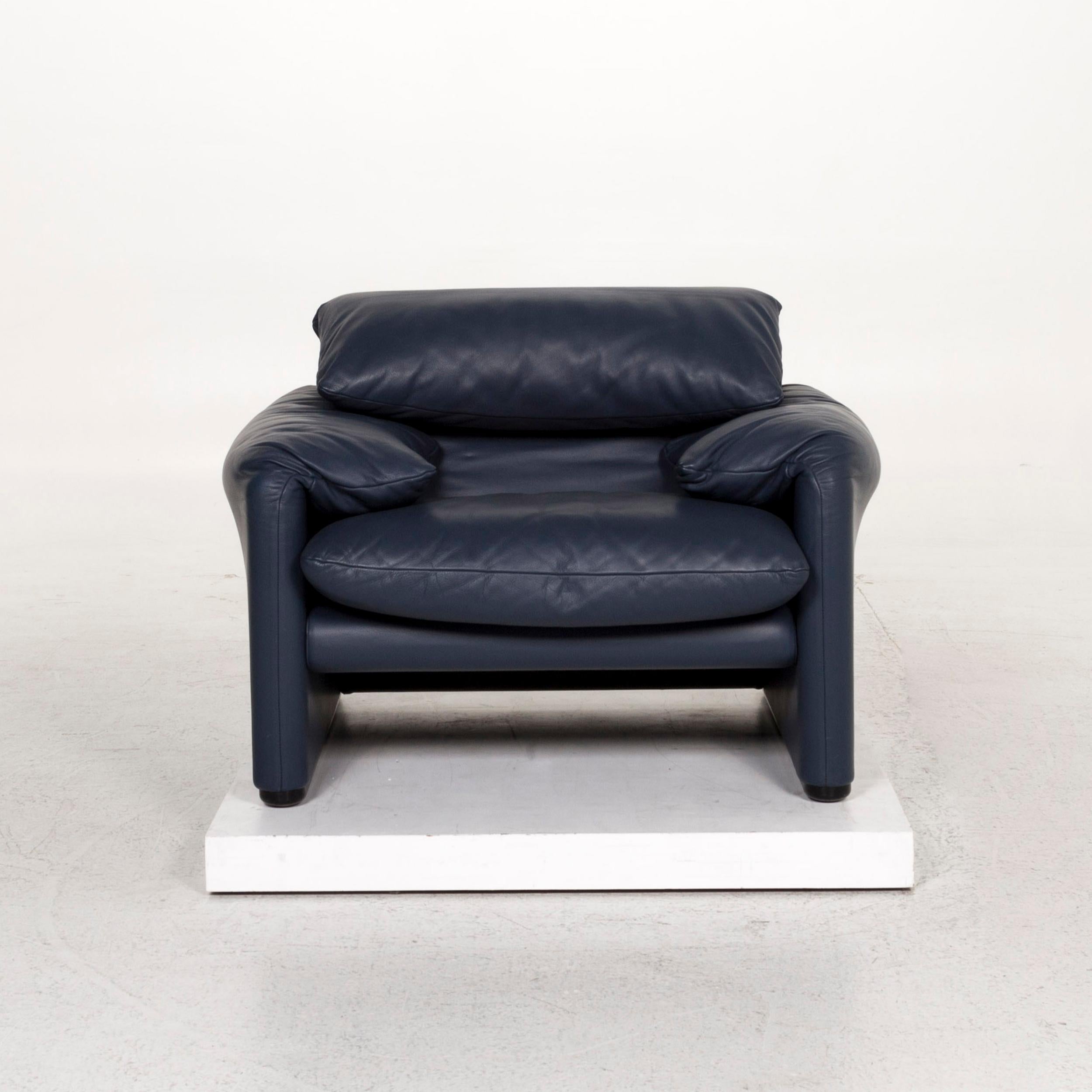 Contemporary Cassina Maralunga Leather Armchair Blue Function