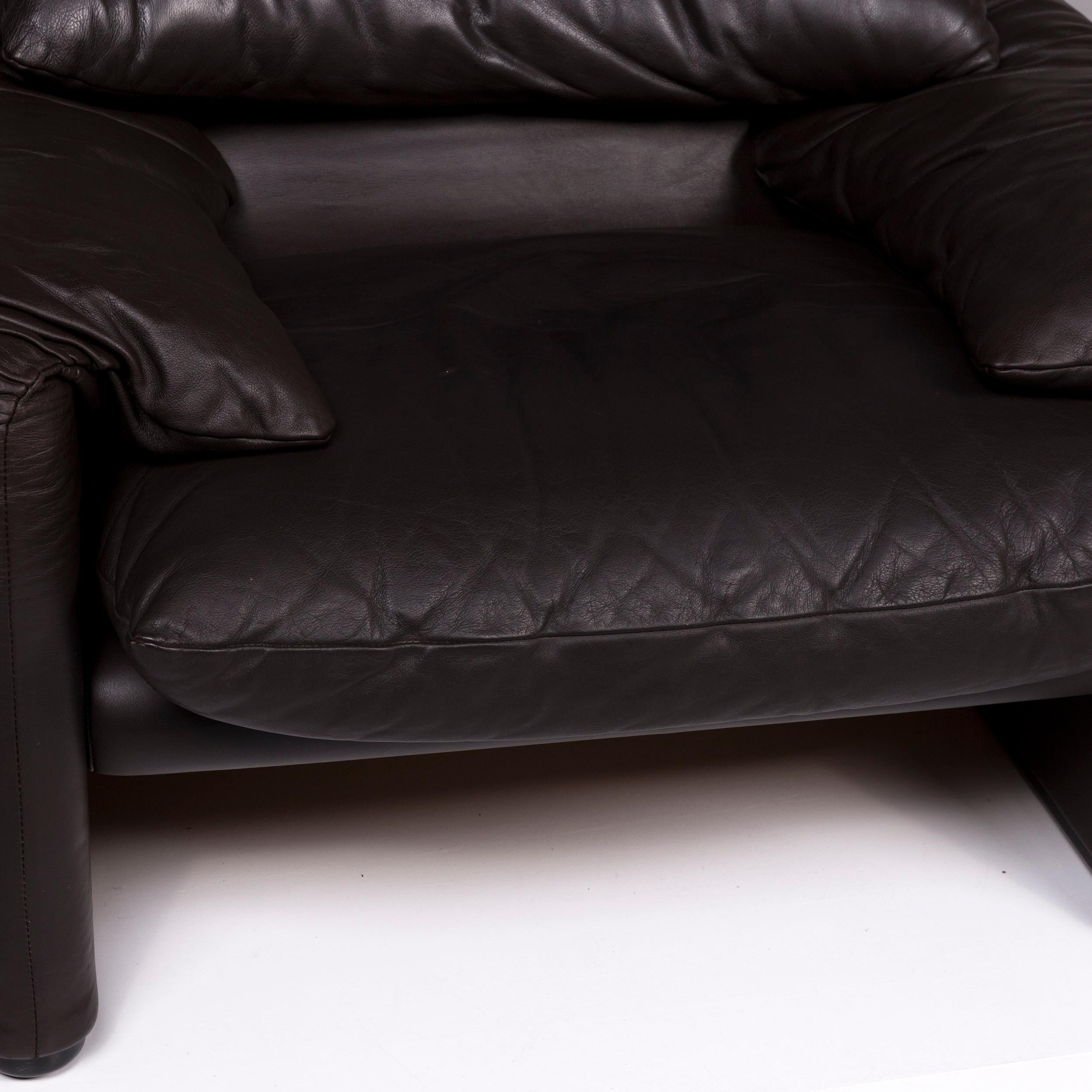 Italian Cassina Maralunga Leather Armchair Brown Dark Brown Function