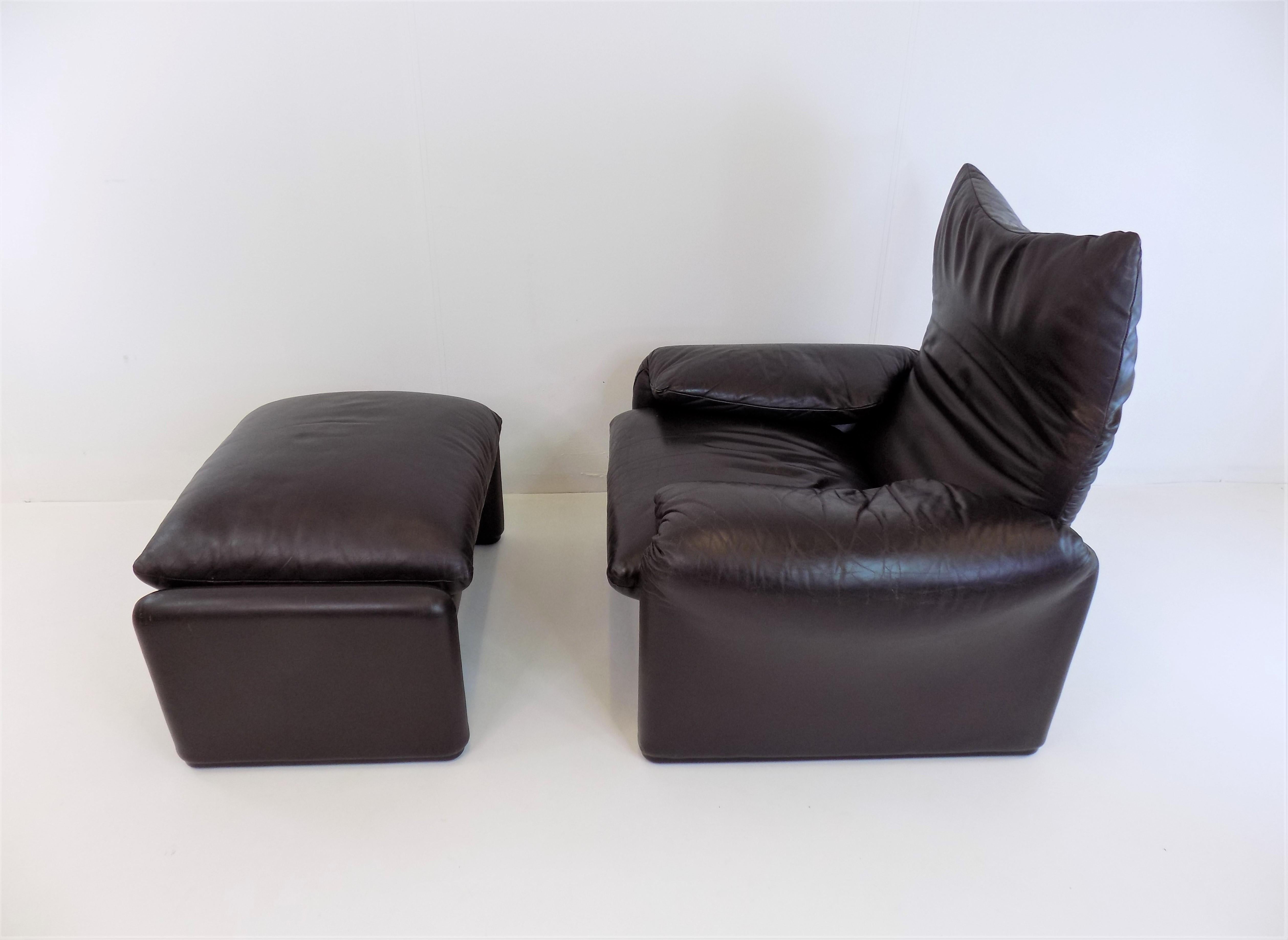 Cassina Maralunga Leather Armchair with Ottoman by Vico Magistretti 2