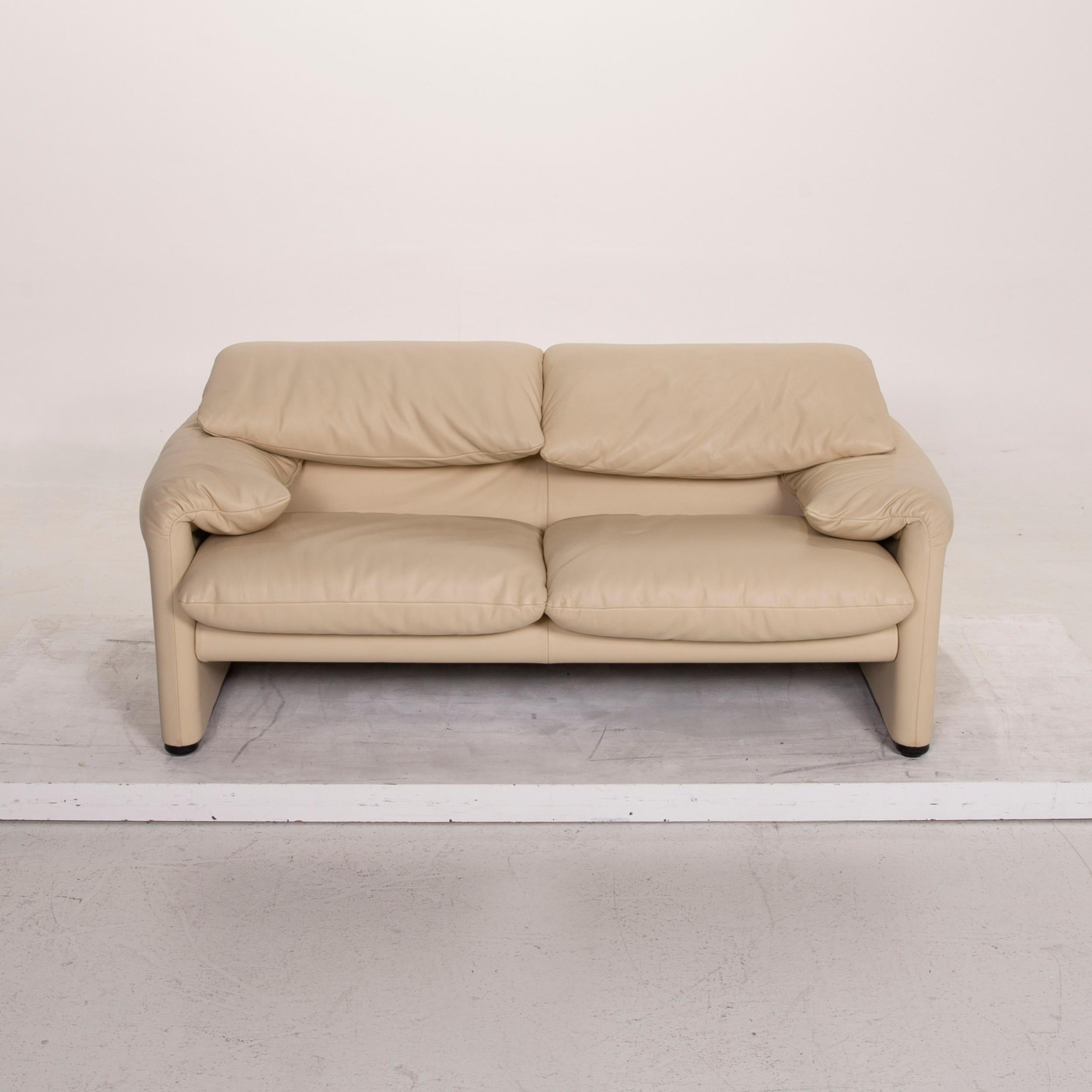 Cassina Maralunga Leather Sofa Cream Two-Seat For Sale 1