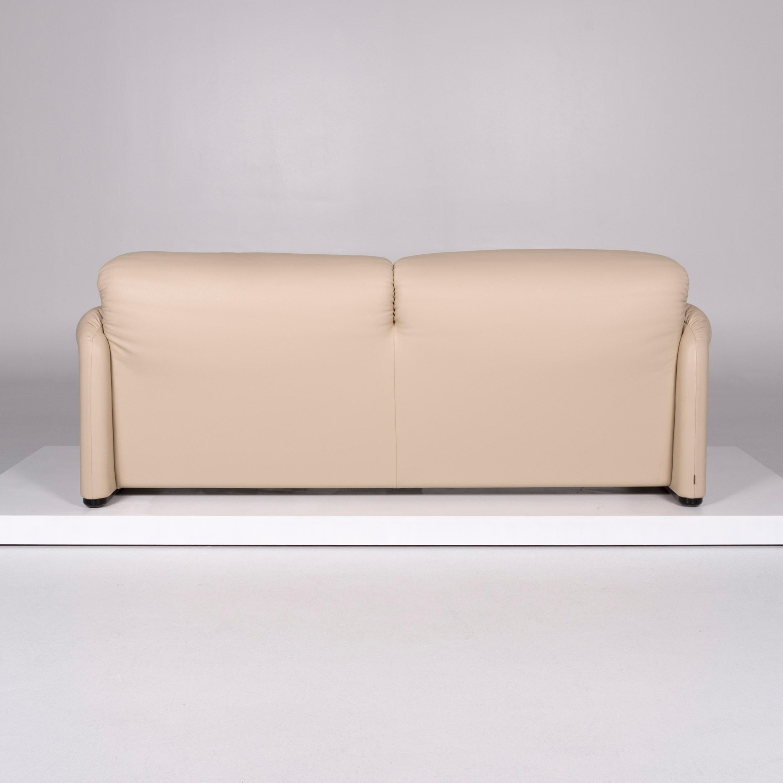 Cassina Maralunga Leder Sofa Beige Zweisitzer Funktion Couch 3